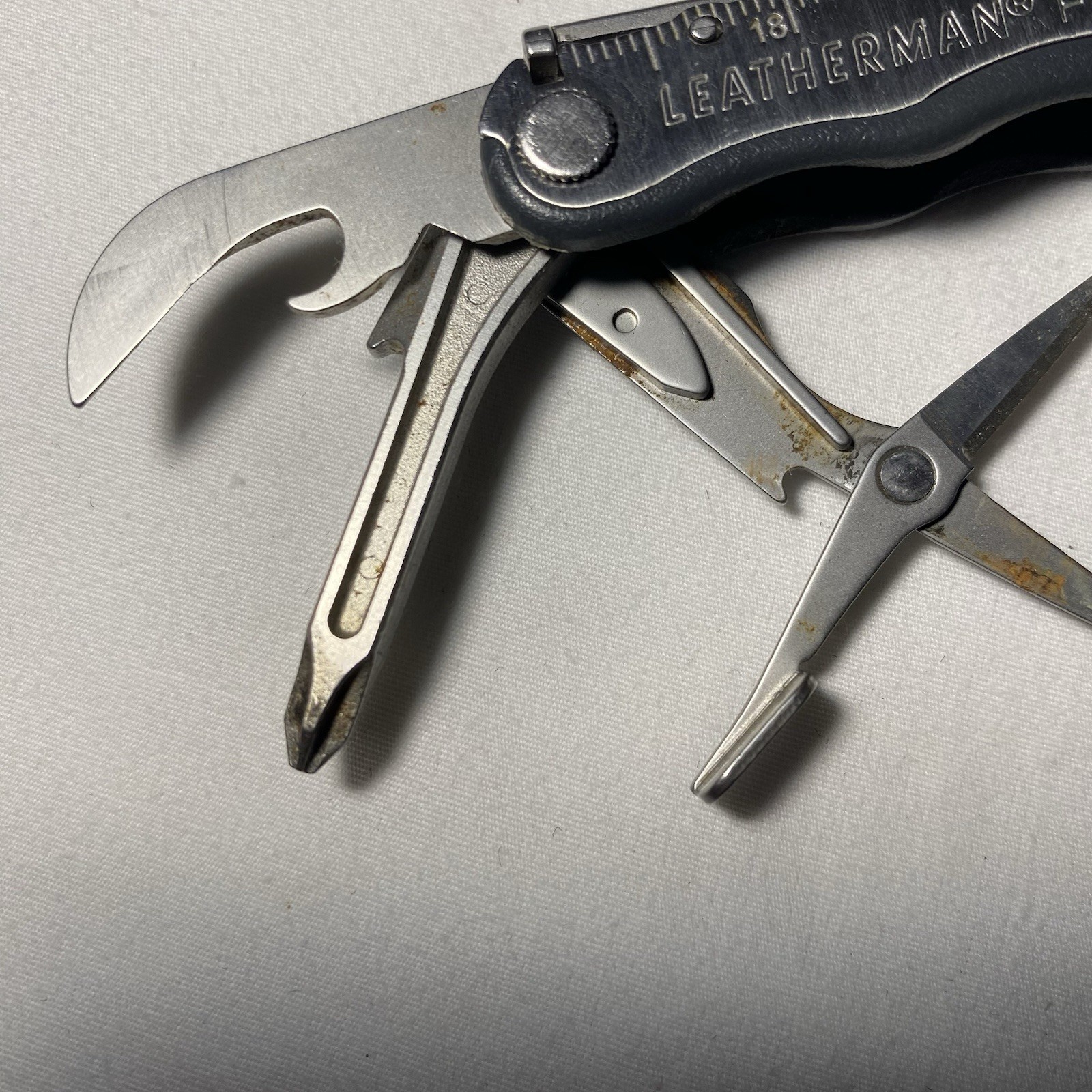 Leatherman Fuse Stainless Steel Folding Multi-Tool, Utility, Chips/Cracks