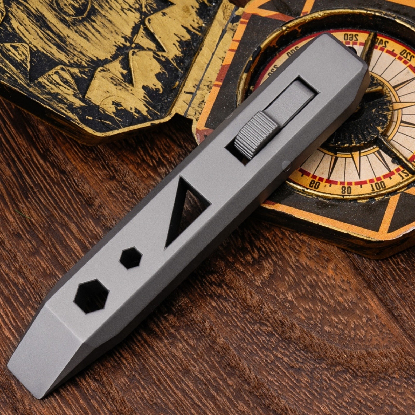 Titanium Alloy Pry Bar Multi-tool EDC Screwdriver Bottle Opener Nail Puller