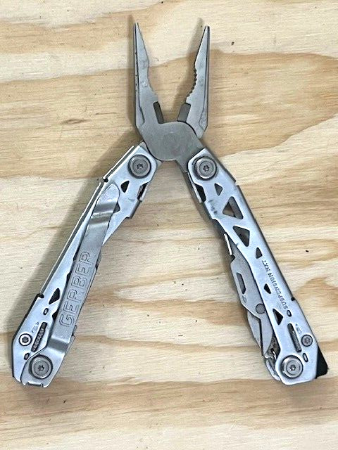 GERBER Suspension NXT Multi-Tool Stainless Steel One Tool BROKEN – See photos