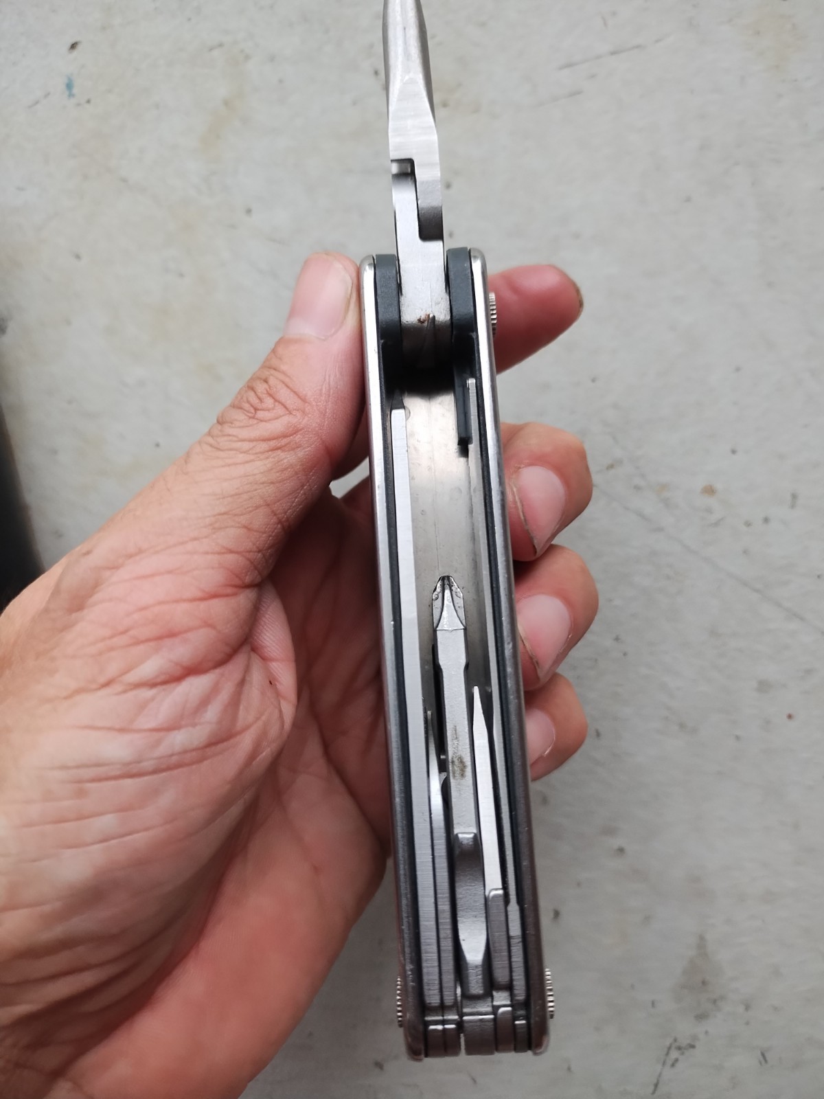 LEATHERMAN CORE STAINLESS W/BLACK LEATHER SHEATH MULTI-TOOL USA, VERY GOOD!