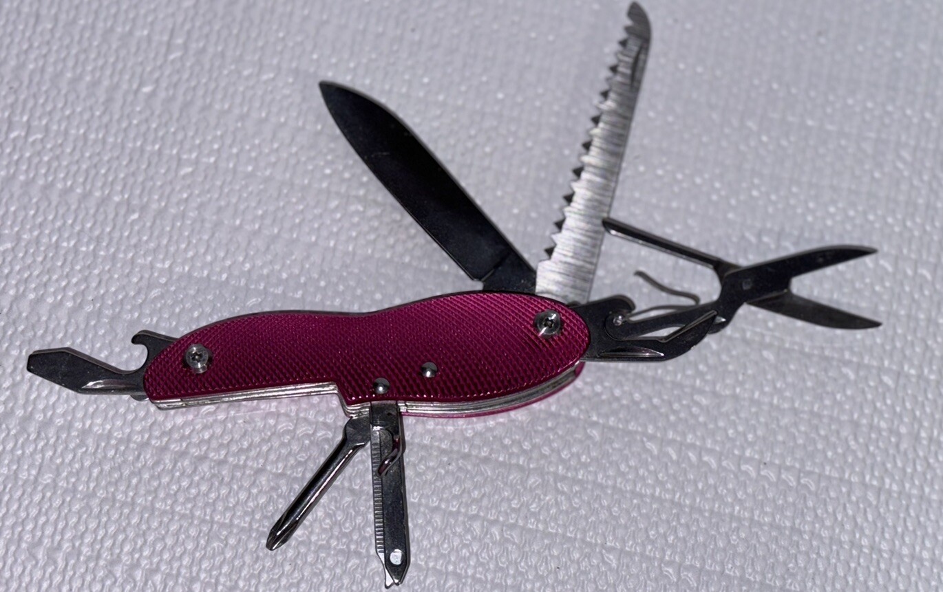 COLUMBIA Deluxe Multi-Tool 11 Functions Pocket Knife – PINK