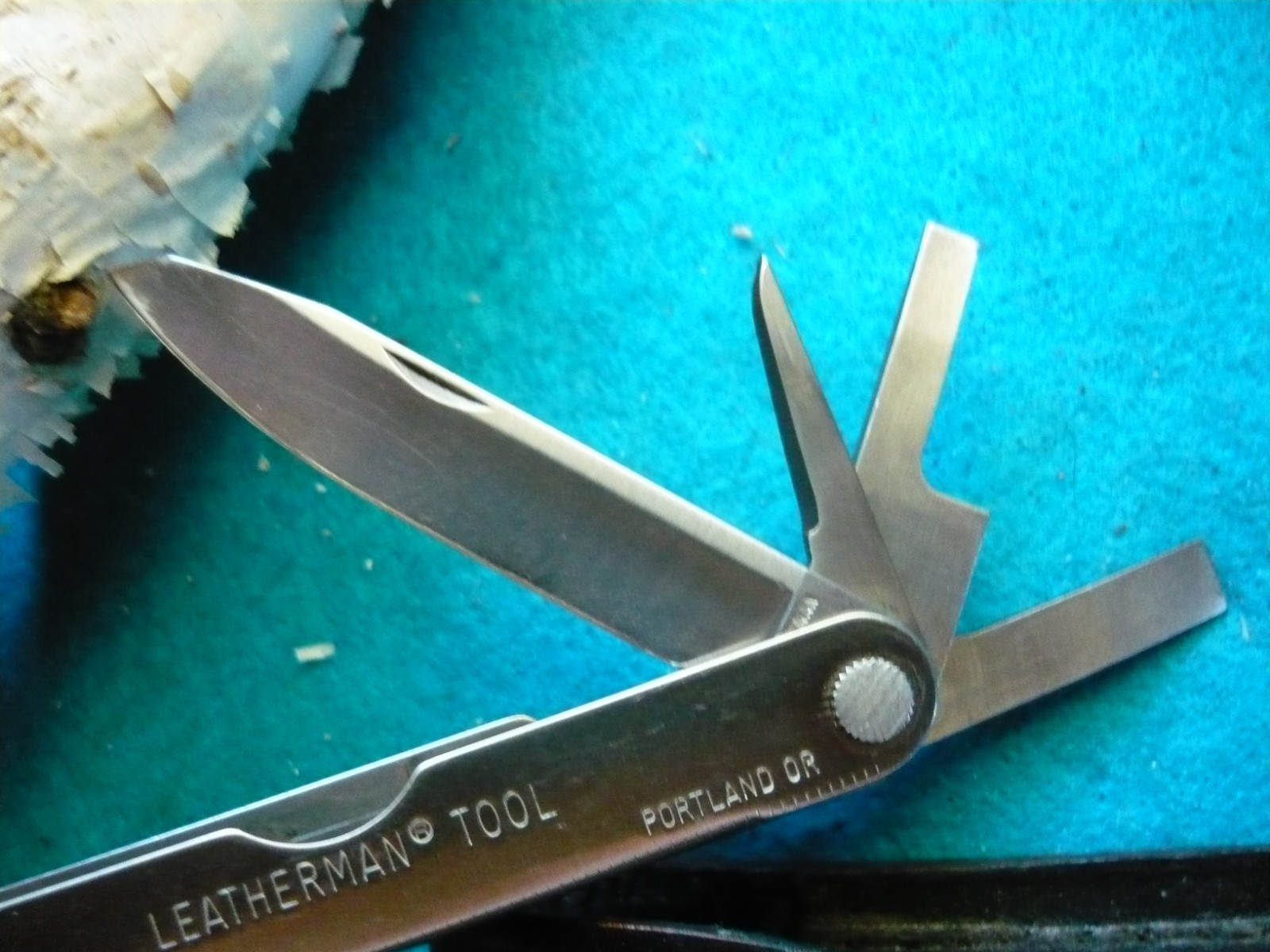 ***ORIGINAL Leatherman PST Multi Tool with LEATHER Case – Date 1094***