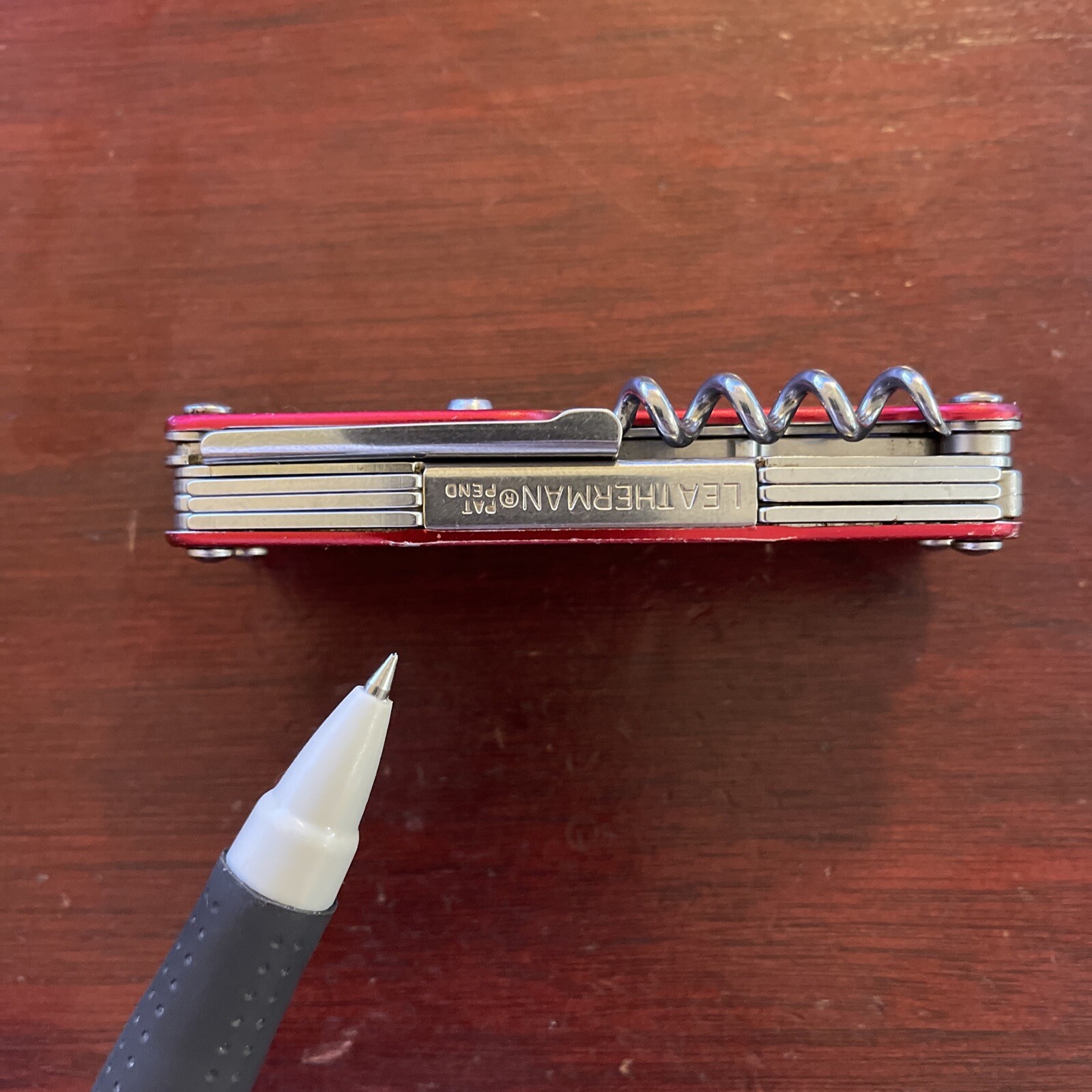 Red Gen 1 Leatherman Juice C2 Multitool. Discontinued/Retired/NLA