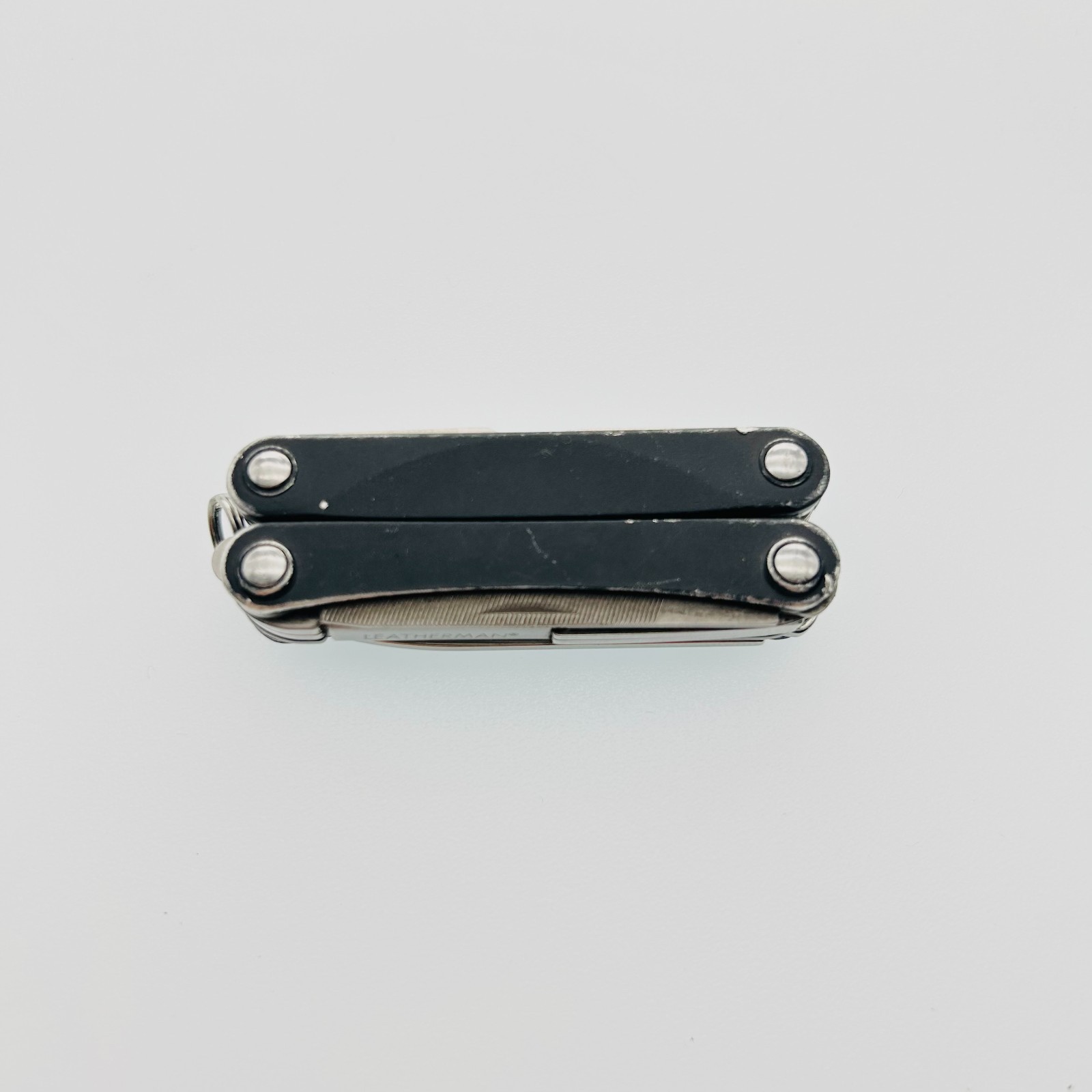 Leatherman Squirt PS4 BLACK – 8-in-1 Keychain Multi-Tool Discontinued (CODE35)
