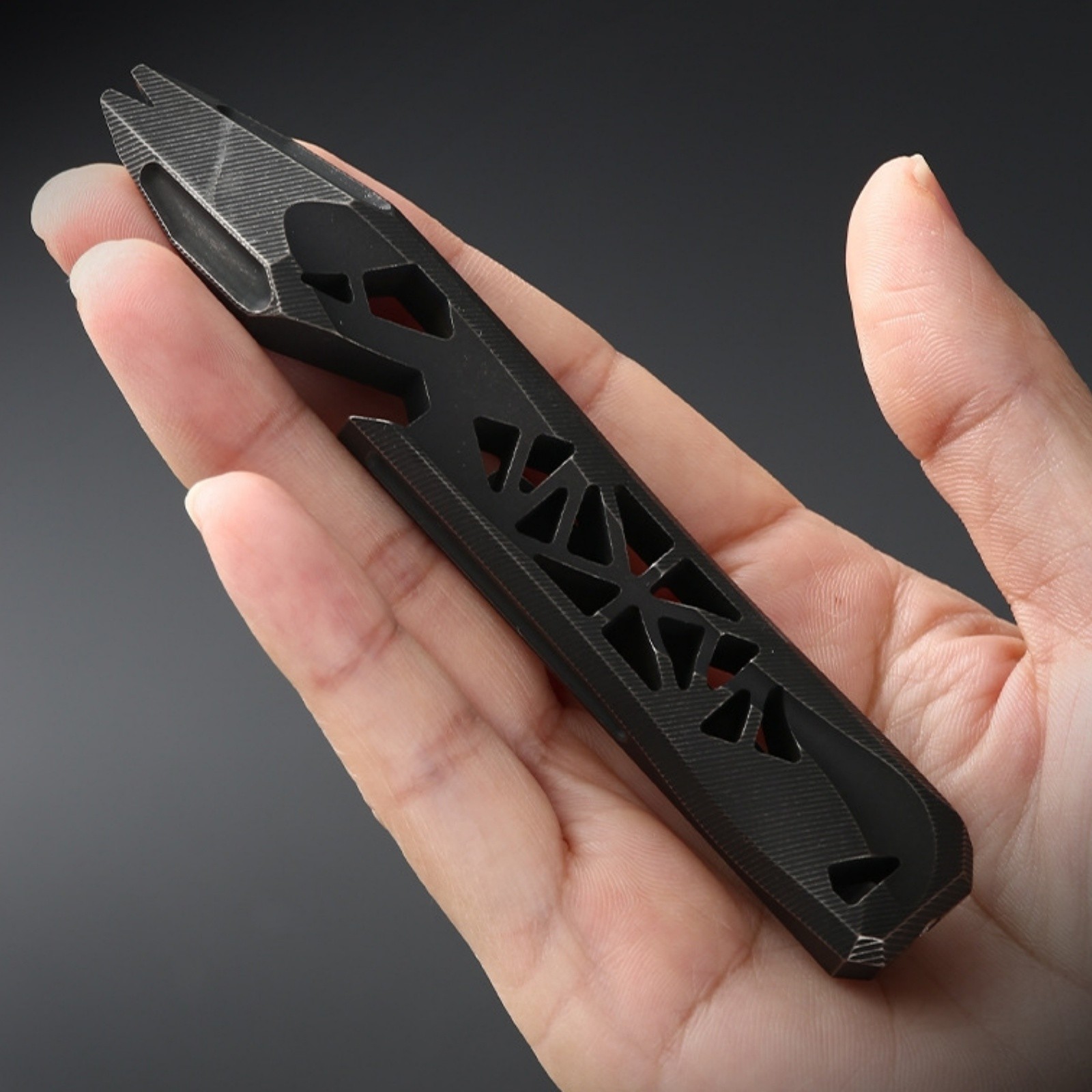 Titanium Alloy Outdoor EDC Mini Pry Bar Multi-Tool with Clip Portable