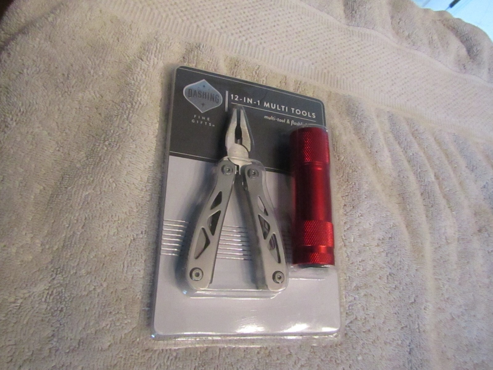 Dashing Fine Gifts 12 In 1 Multi Tool & Flashlight Set NEW