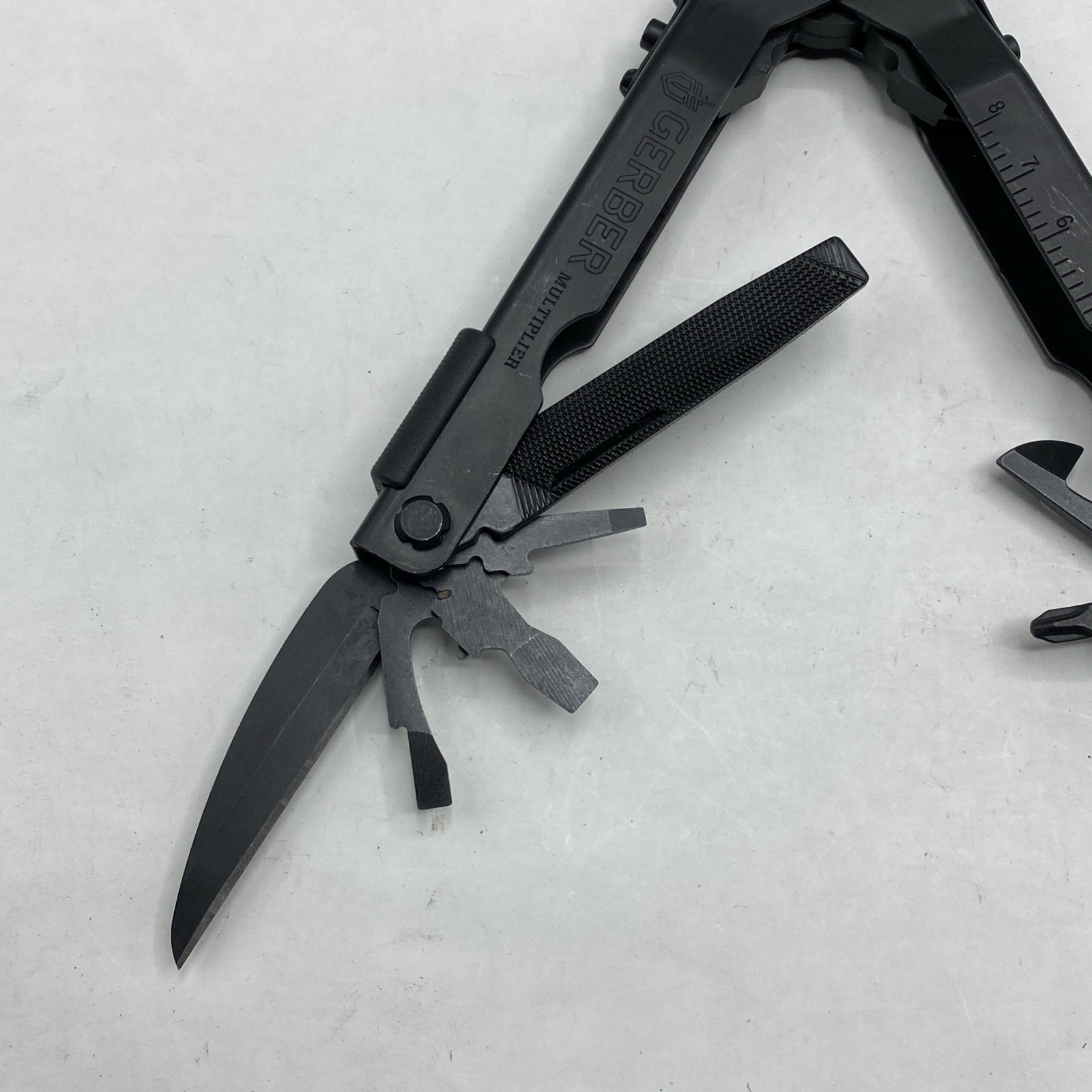 Gerber MP 600, Carbide Cutters, Needlenose with Sheath – Black