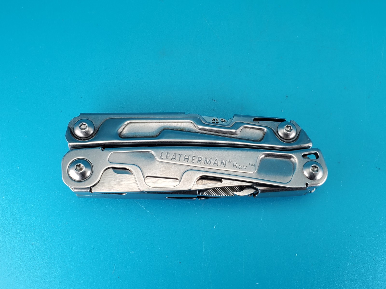 Leatherman Rev 3.8″ Multi-Tool, Stainless!