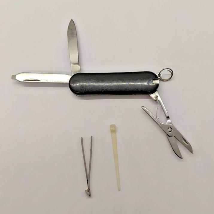Dockers Gray Multi Tool Scissors File Plain Edge Knife Toothpick Tweezers