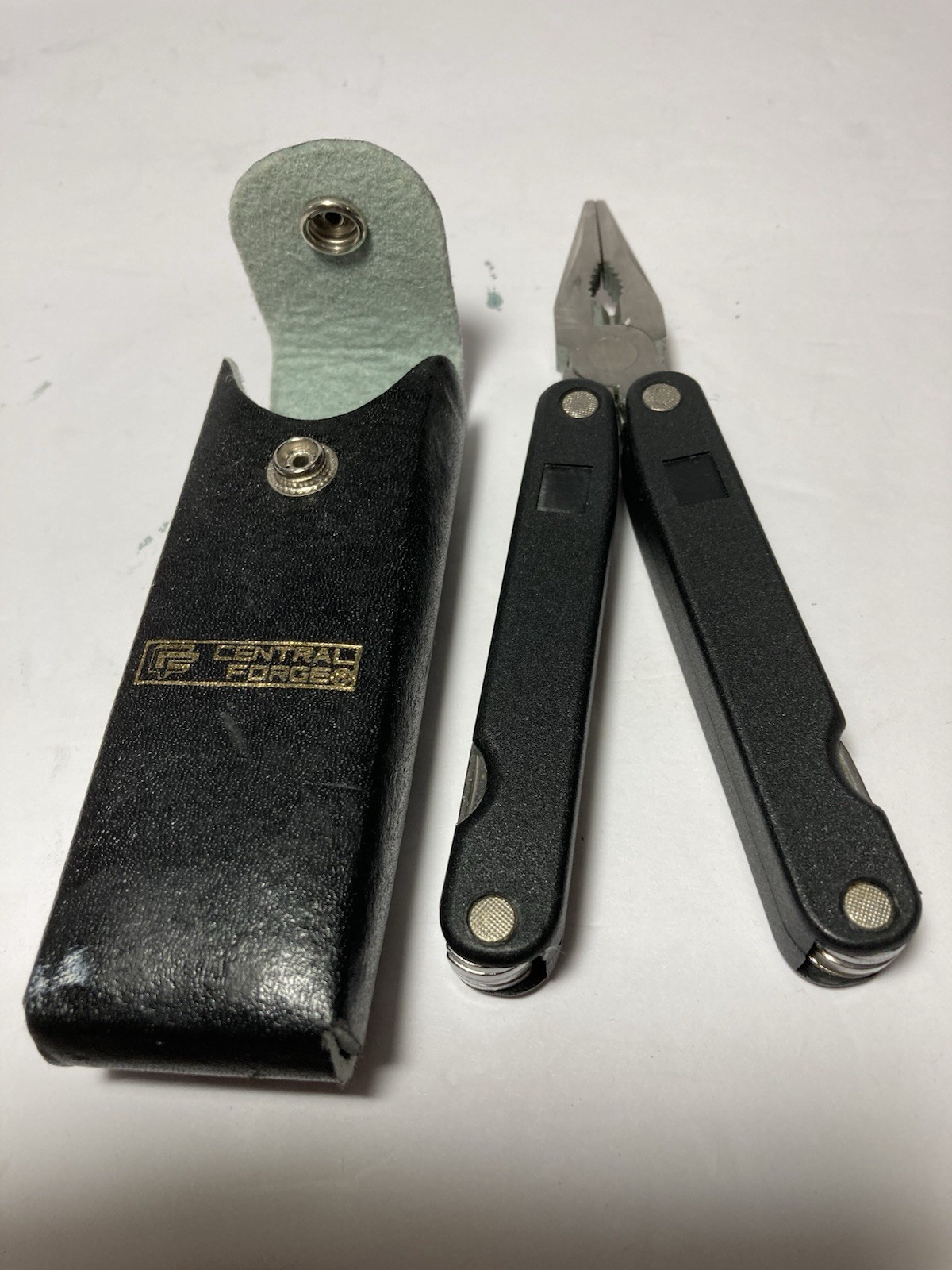Rare New Vintage Central Forge Multi Tool And Leather Sheath 9 Tools In One