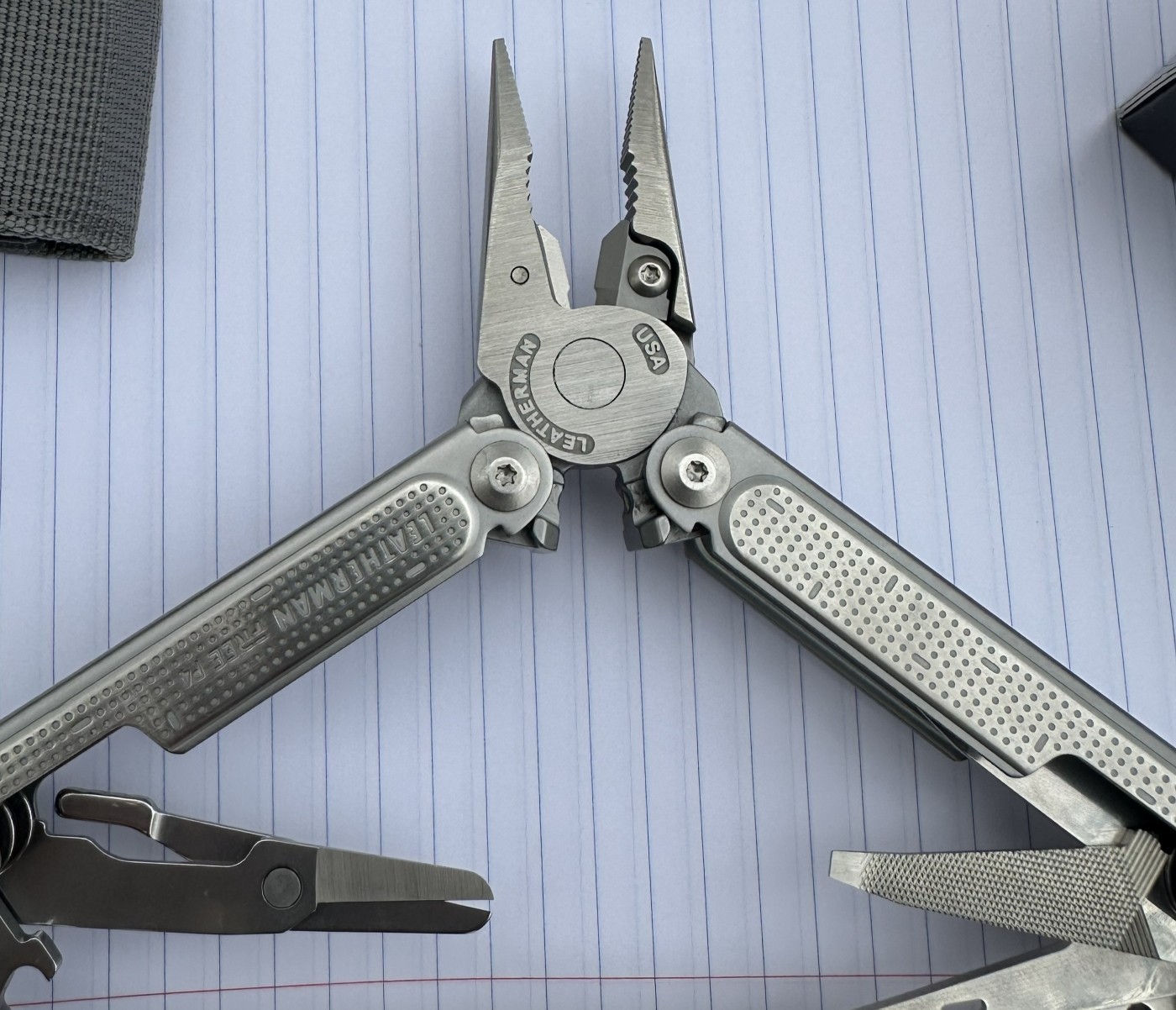 Leatherman Free P4 multitool
