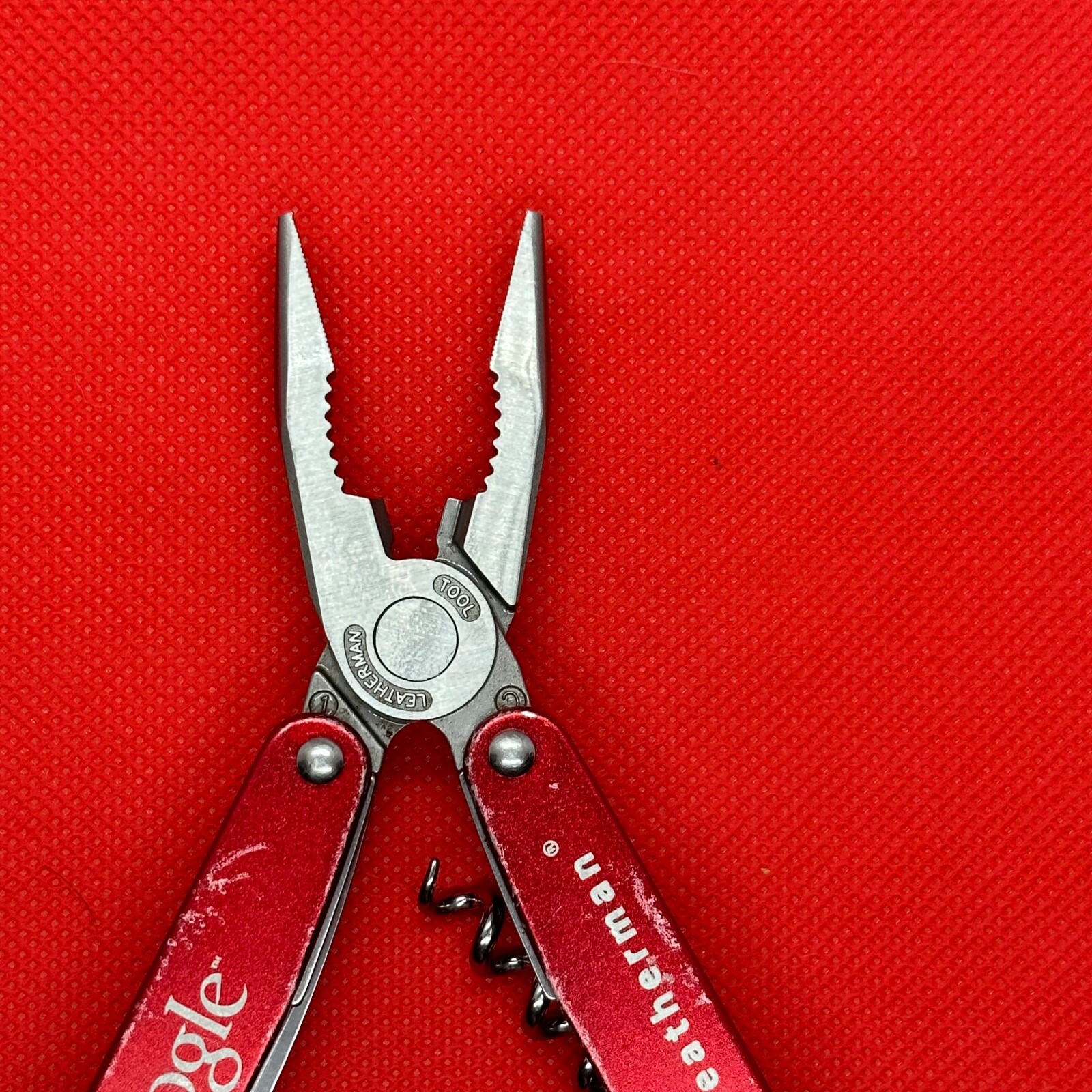 Red “Google” Leatherman Juice C2 Multitool. Discontinued/Retired **READ**