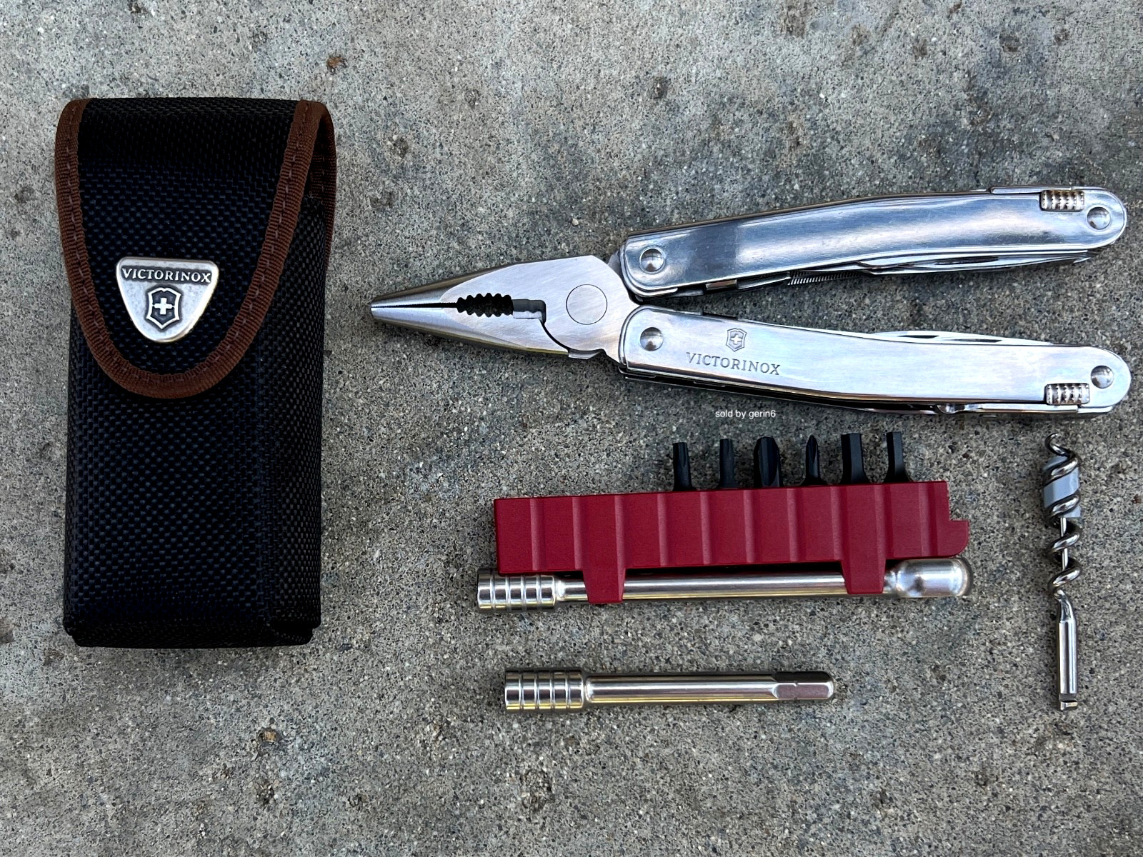 Victorinox Swiss Army Knife, SwissTool Spirit Plus Ratchet & Pouch 3.0236.N NIB