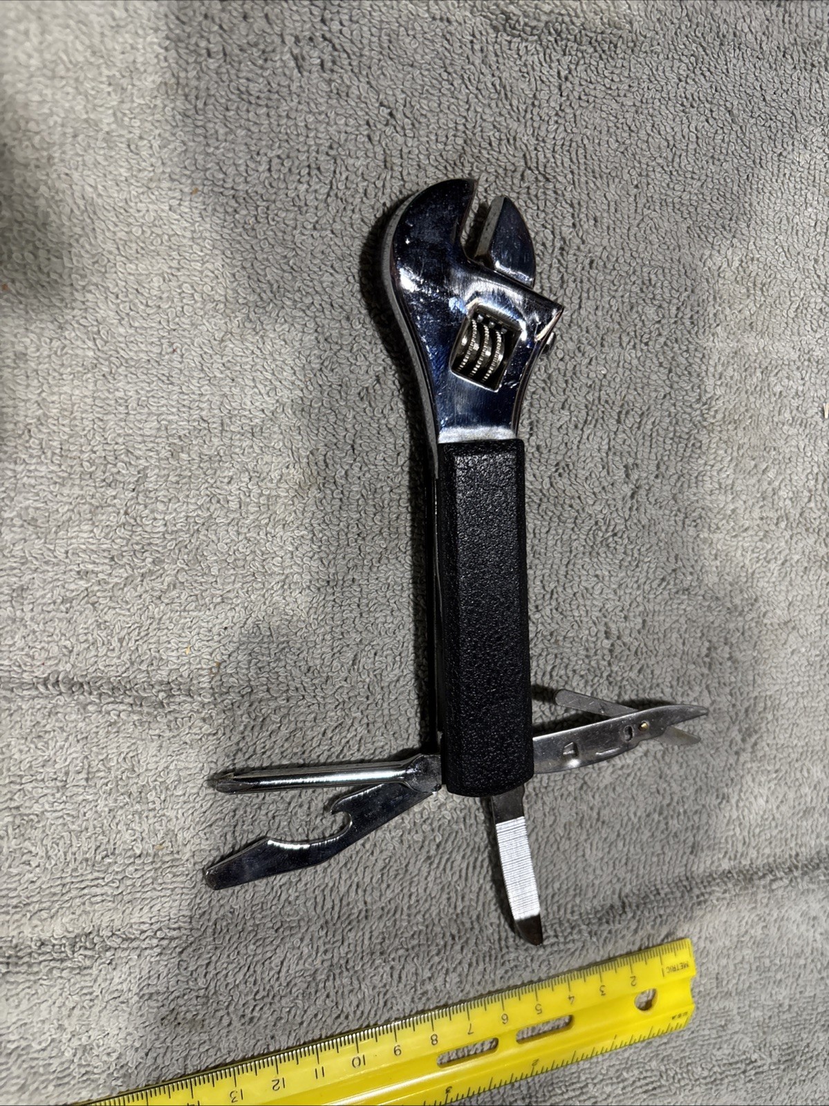 Adjustable Wrench Pliers Knife Jaw Screwdriver Foldable Survival Tool Set