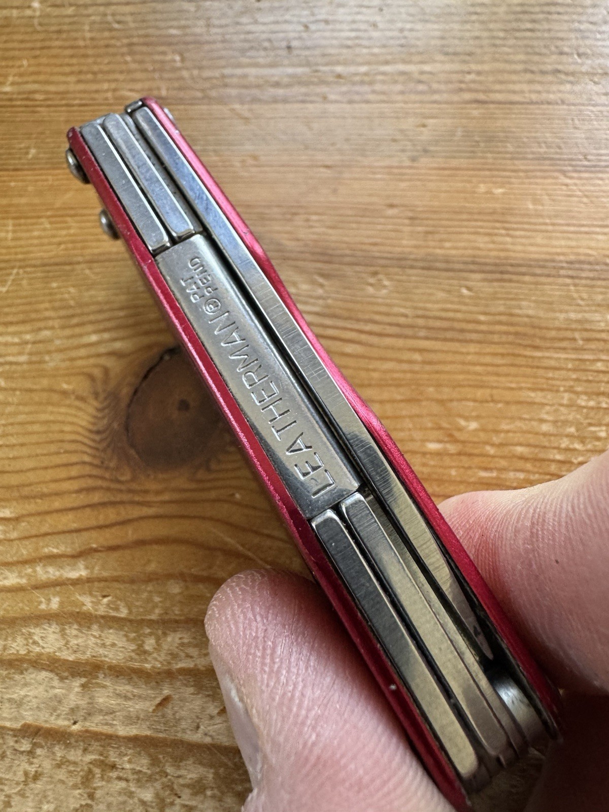 Leatherman Juice C2 Red Multi Tool! RETIRED!