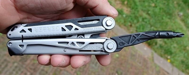 Gerber 31-003585 Multi-Tool – Black/Silver