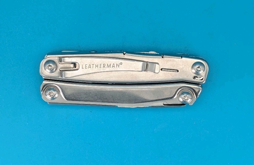 Leatherman Bolster 13 Tool Stainless Steel Multi-Tool!