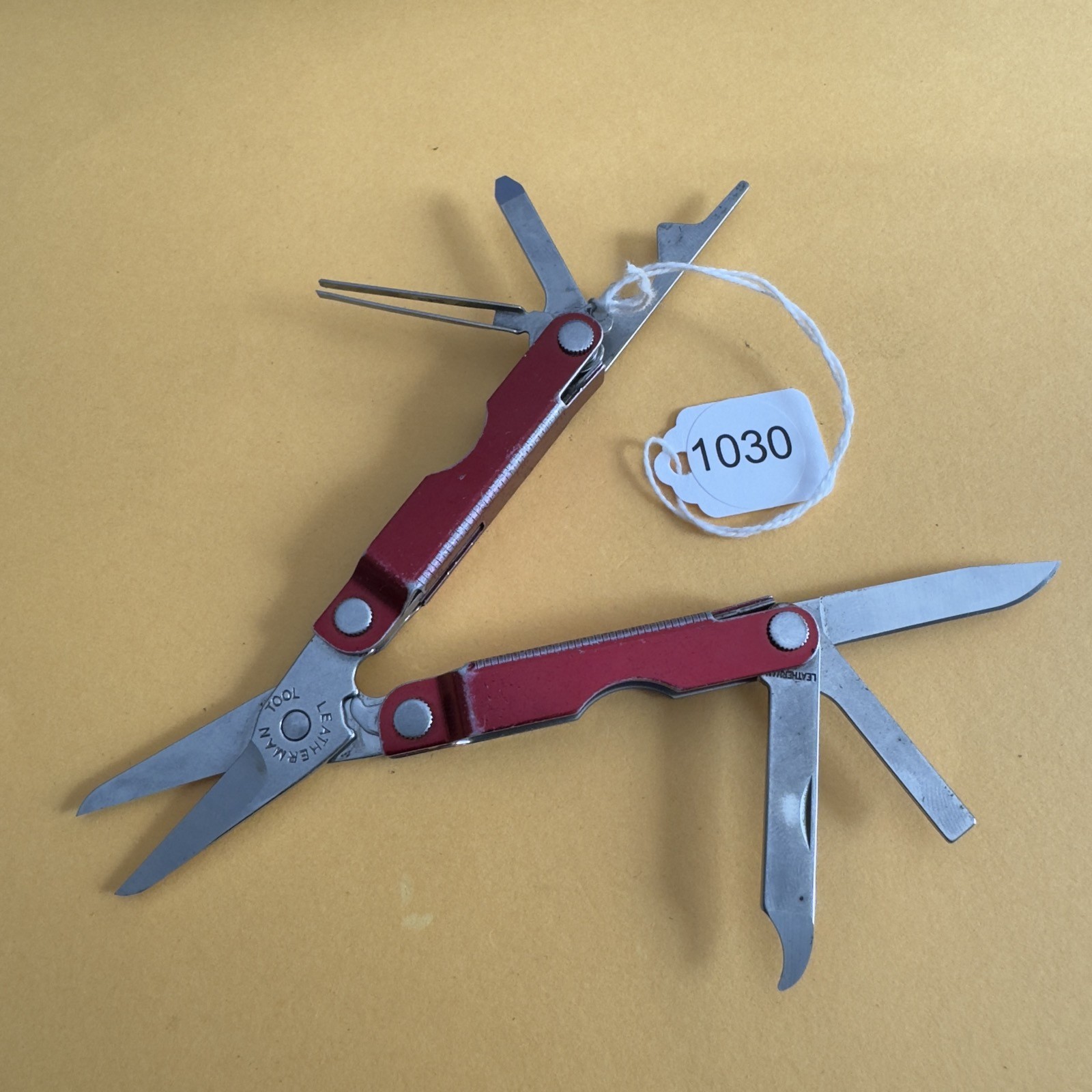 Leatherman Micra Multi Tool Pocket Knife Scissors Stainless Red EDC #1030