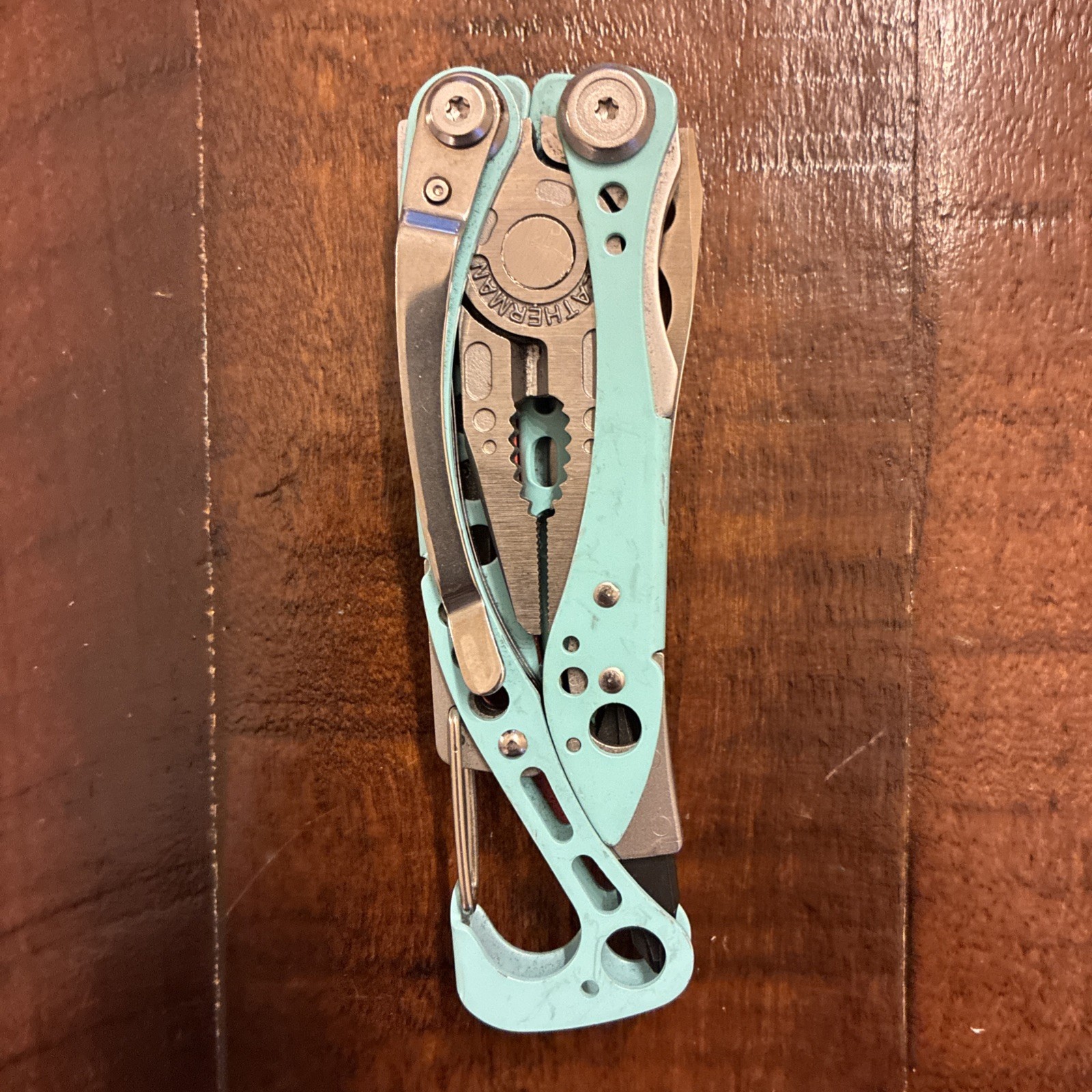 Leatherman Skeletool CX Paradise Multi Tool Straight Blade – Excellent