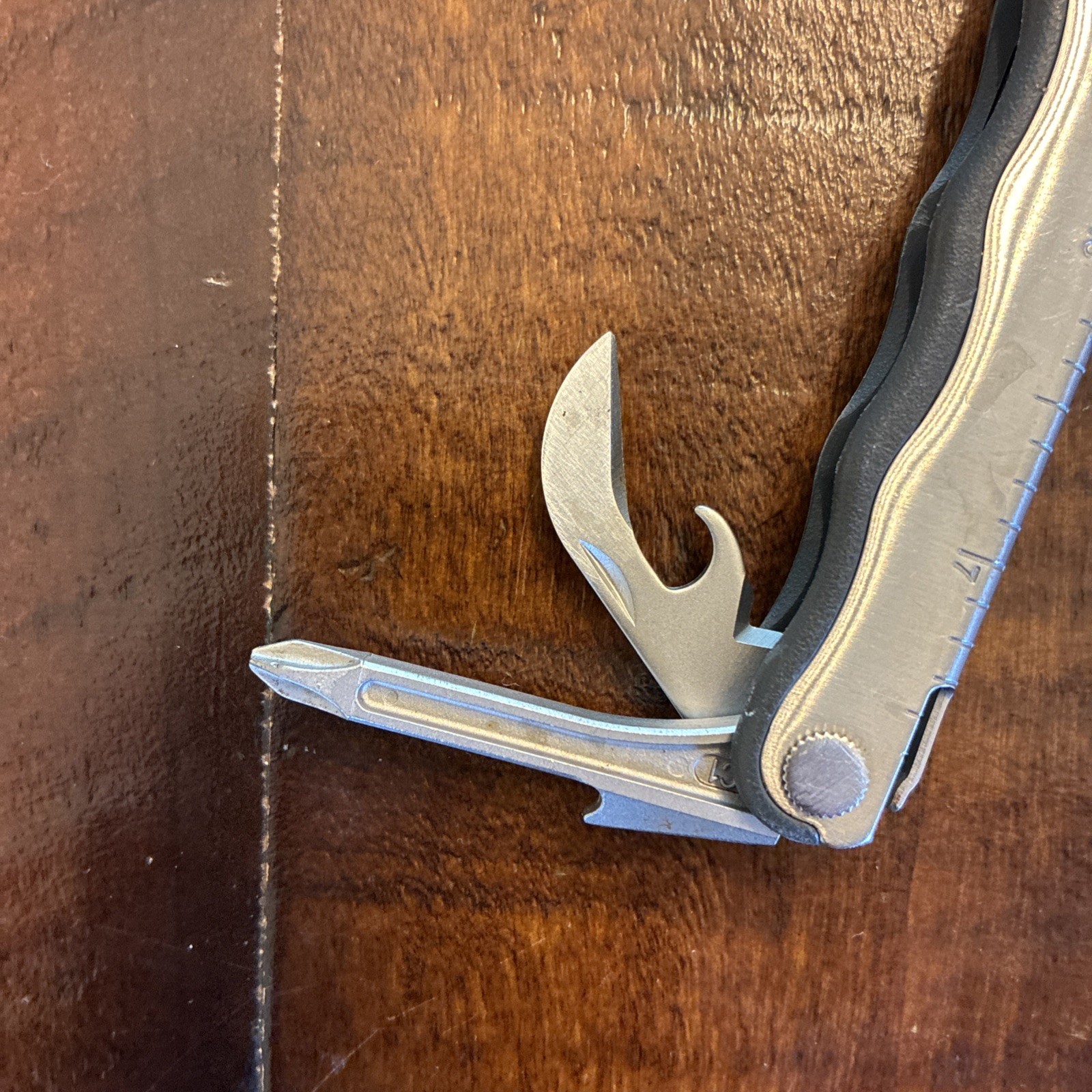 Leatherman Kick Date Code 02/06 – Very Good