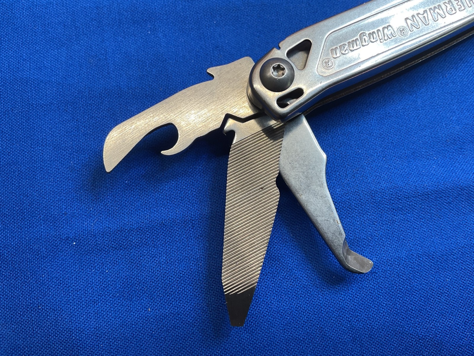 Leatherman Wingman Multi Tool Knife Pliers Camping Hunting Hiking 2022 Date Code