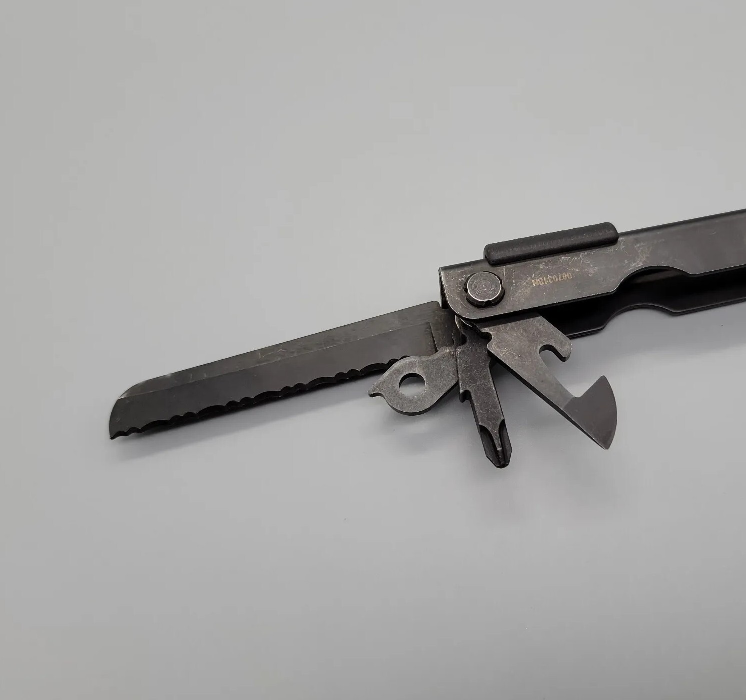 Gerber Multiplier MP600 Multi-Tool Black Needle Nose Pliers w/ Carbide Cutters