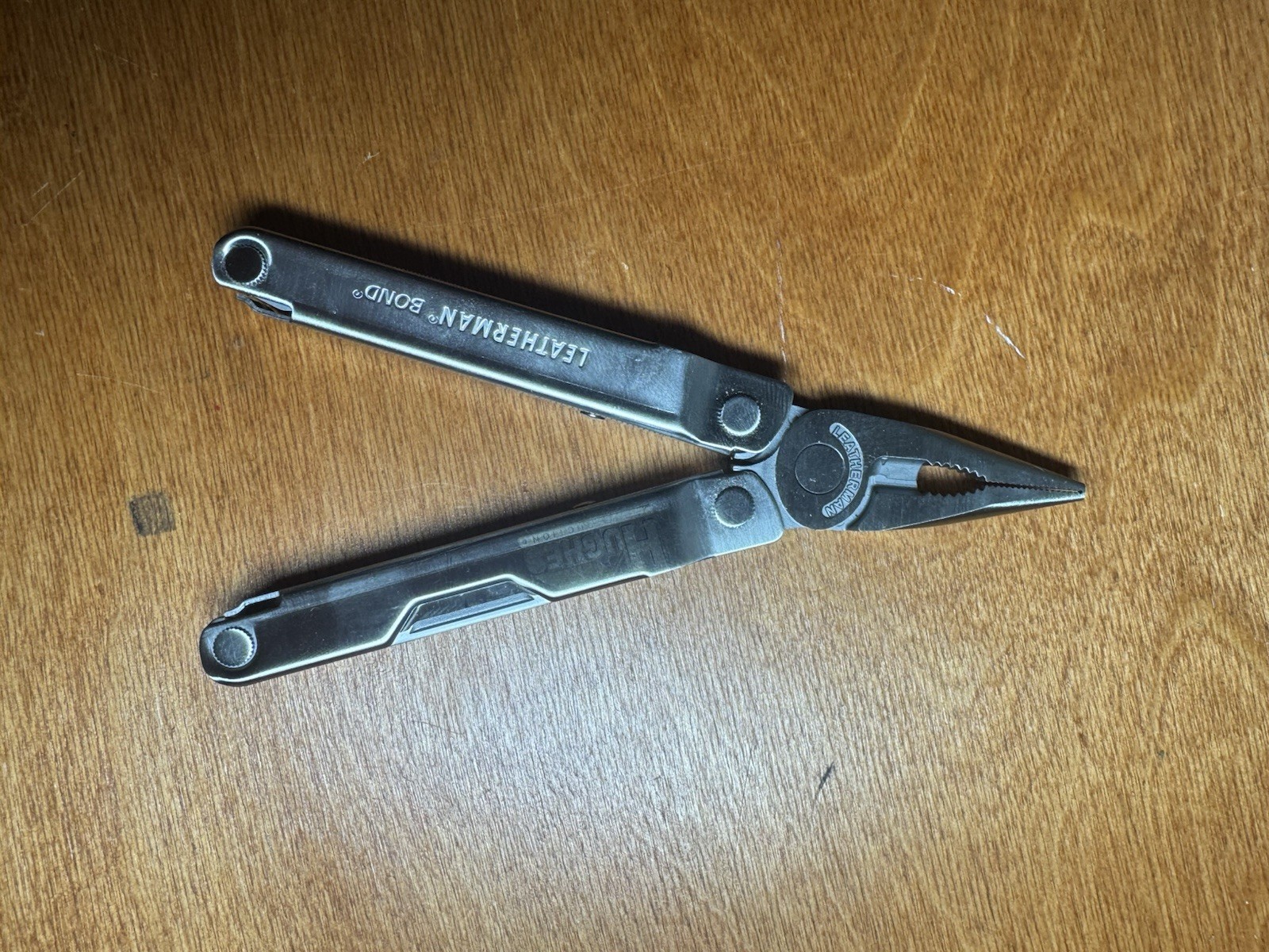Leatherman Bond Multi-tool Multi Tool Silver Knife File Screwdriver Nice