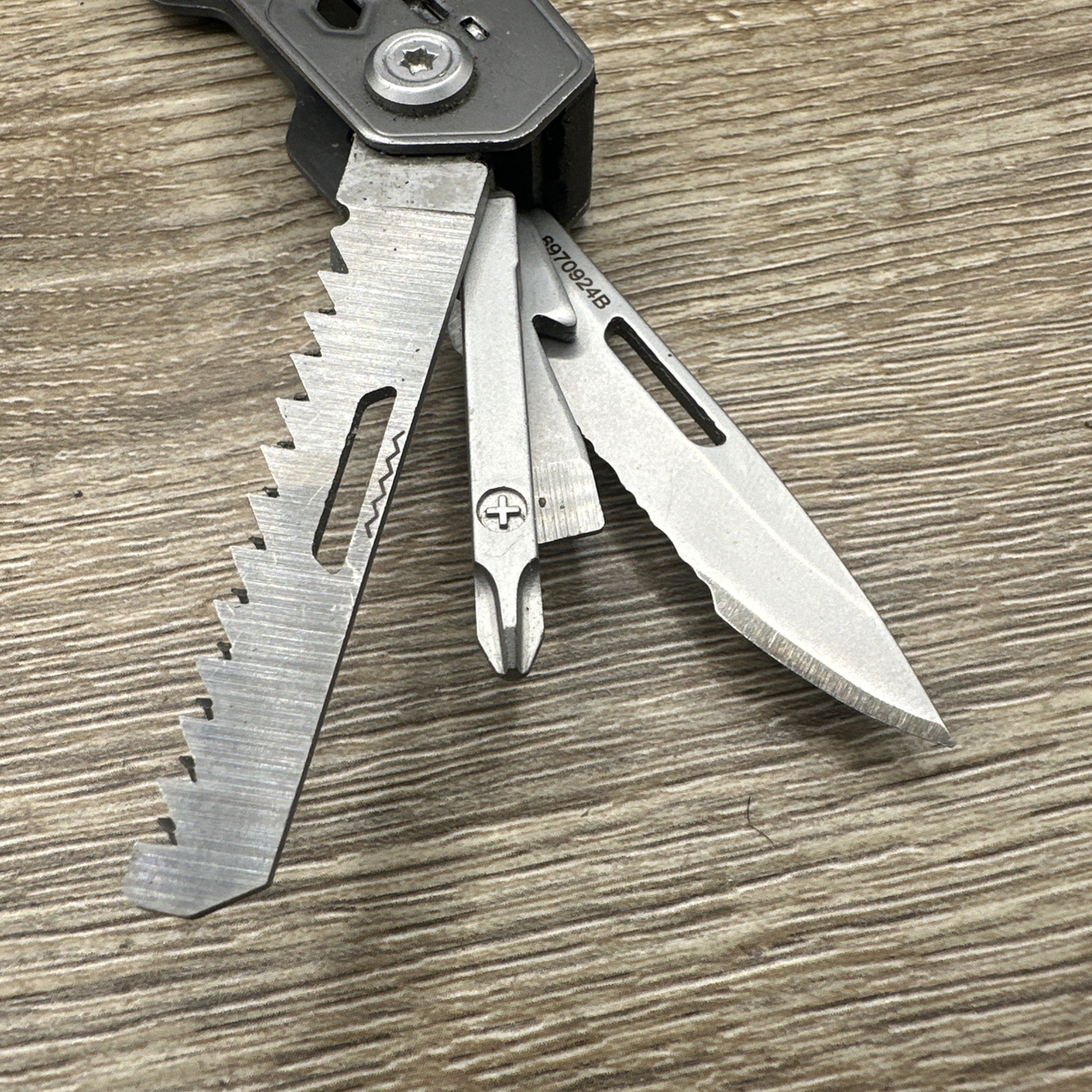Gerber Truss Multi-Tool Pliers Knife Folding EDC FAST SHIPPING!