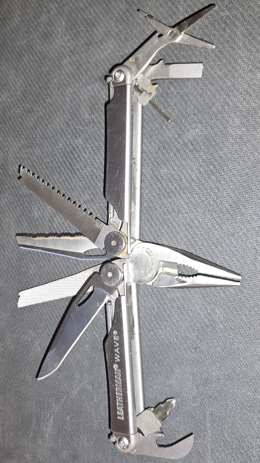 Leatherman Wave Multi-Tool Multitool Pliers Pocket Knife w/ Sheath