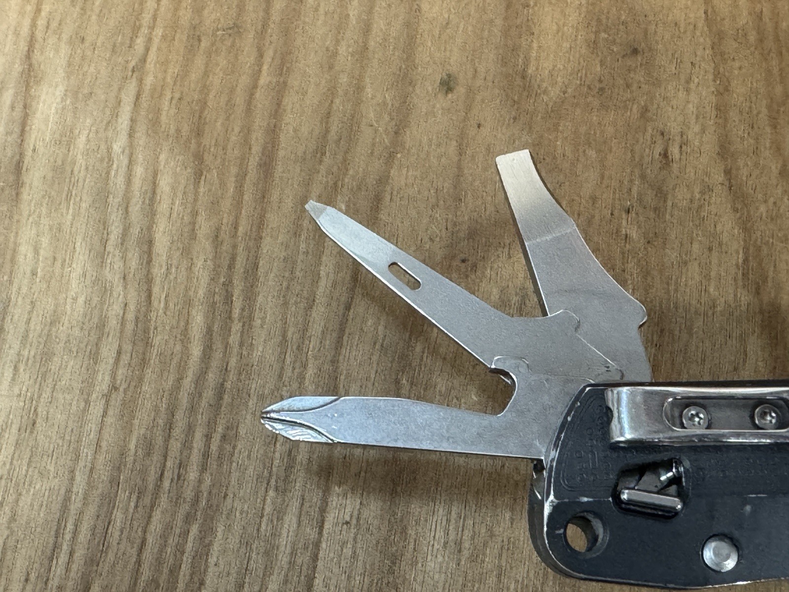 Rare LEATHERMAN FREE K2 Slate Aluminum Handle 7 Tools 420HC Blade USA EXCELLENT!