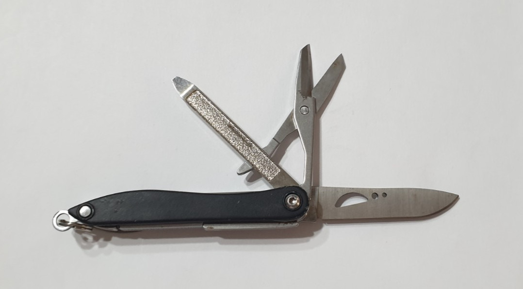 🔥🔥 Leatherman Style One Hand Opening Prototype and Factory Misprint Very Rare