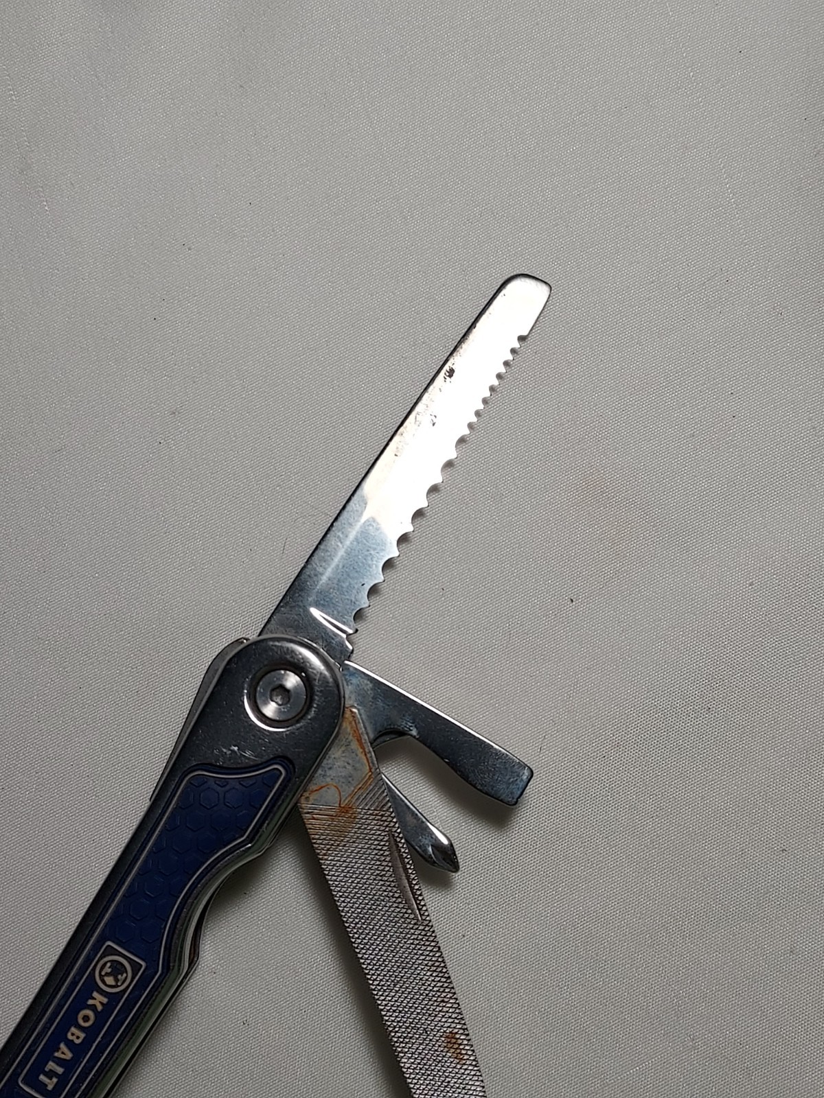 Kobalt Multi Tool with Pliers, Blade – Saw has broken tip
