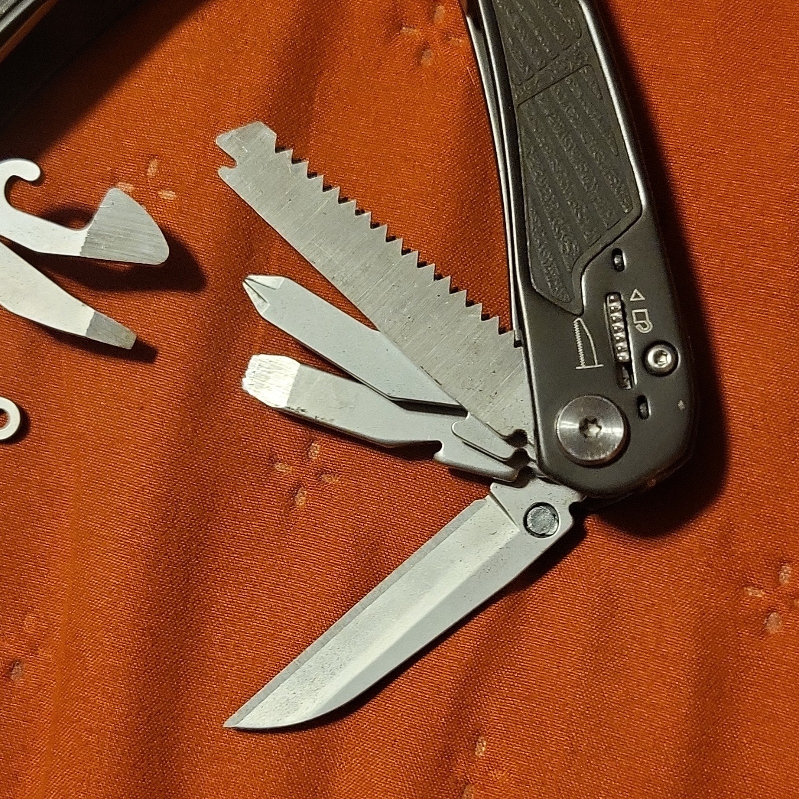 Gerber Bear Grylls Compact Multi-Tool Stainless 4in w/ Sheath