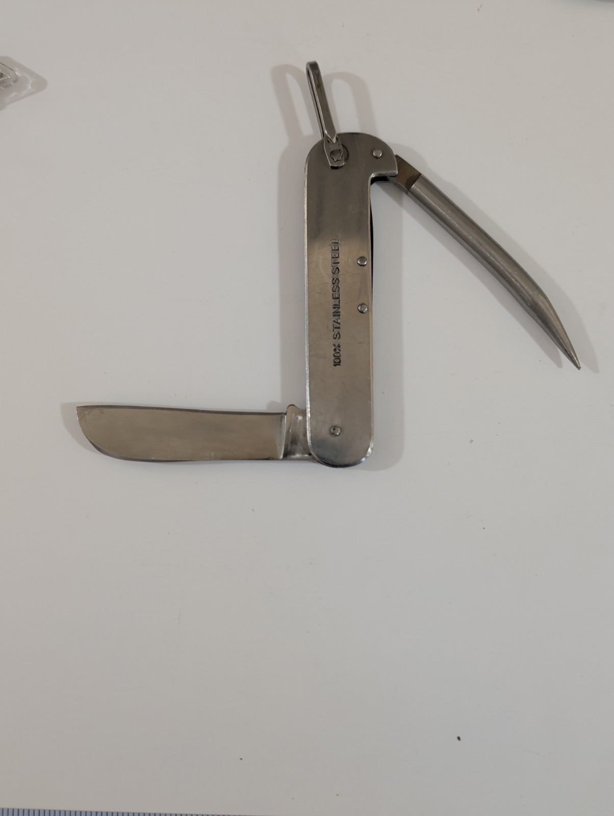 Lot of 5 Pocket Knives and Utility Knife With Keychain and Scissors