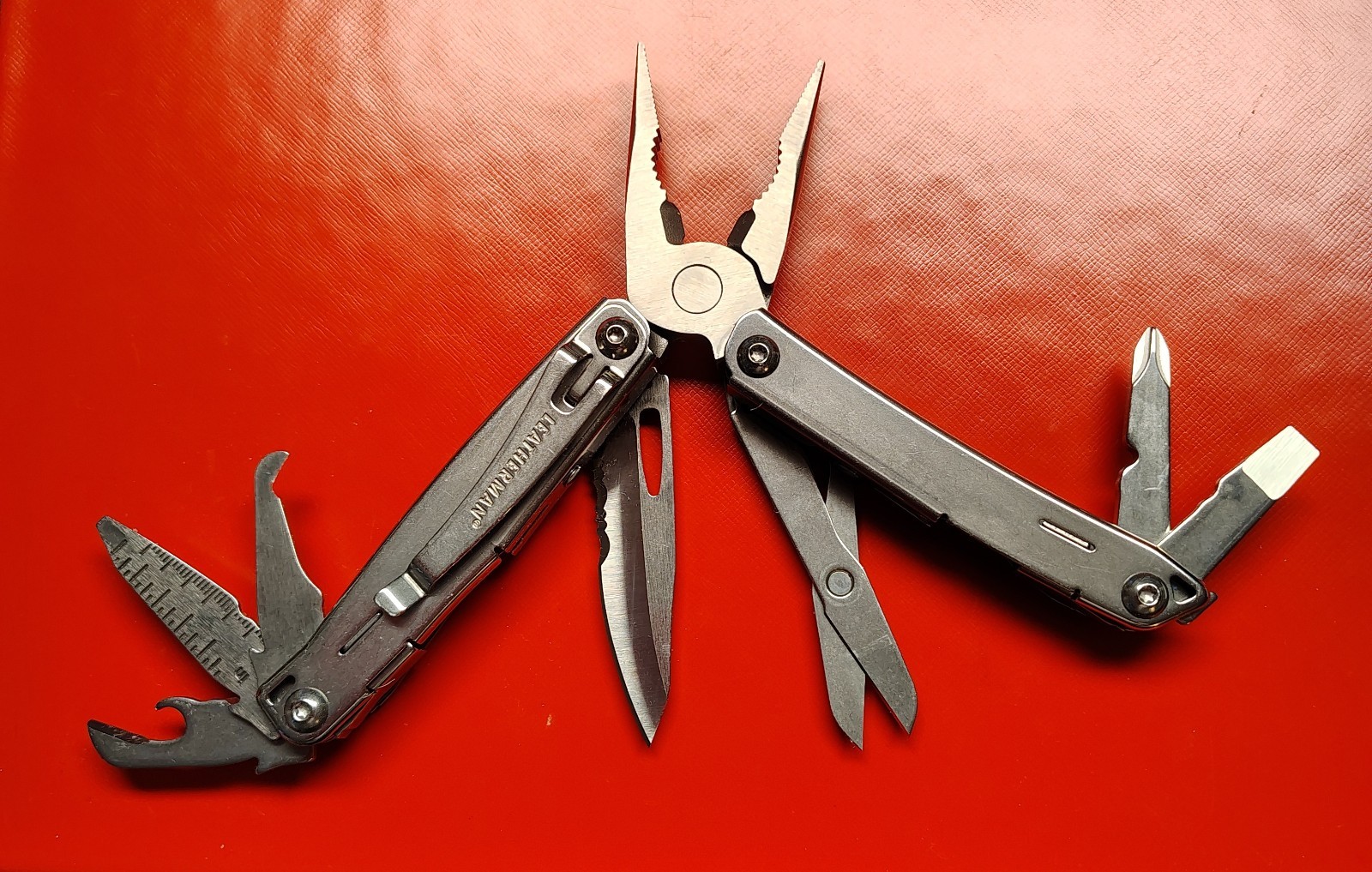 LEATHERMAN WINGMAN MULTI TOOL