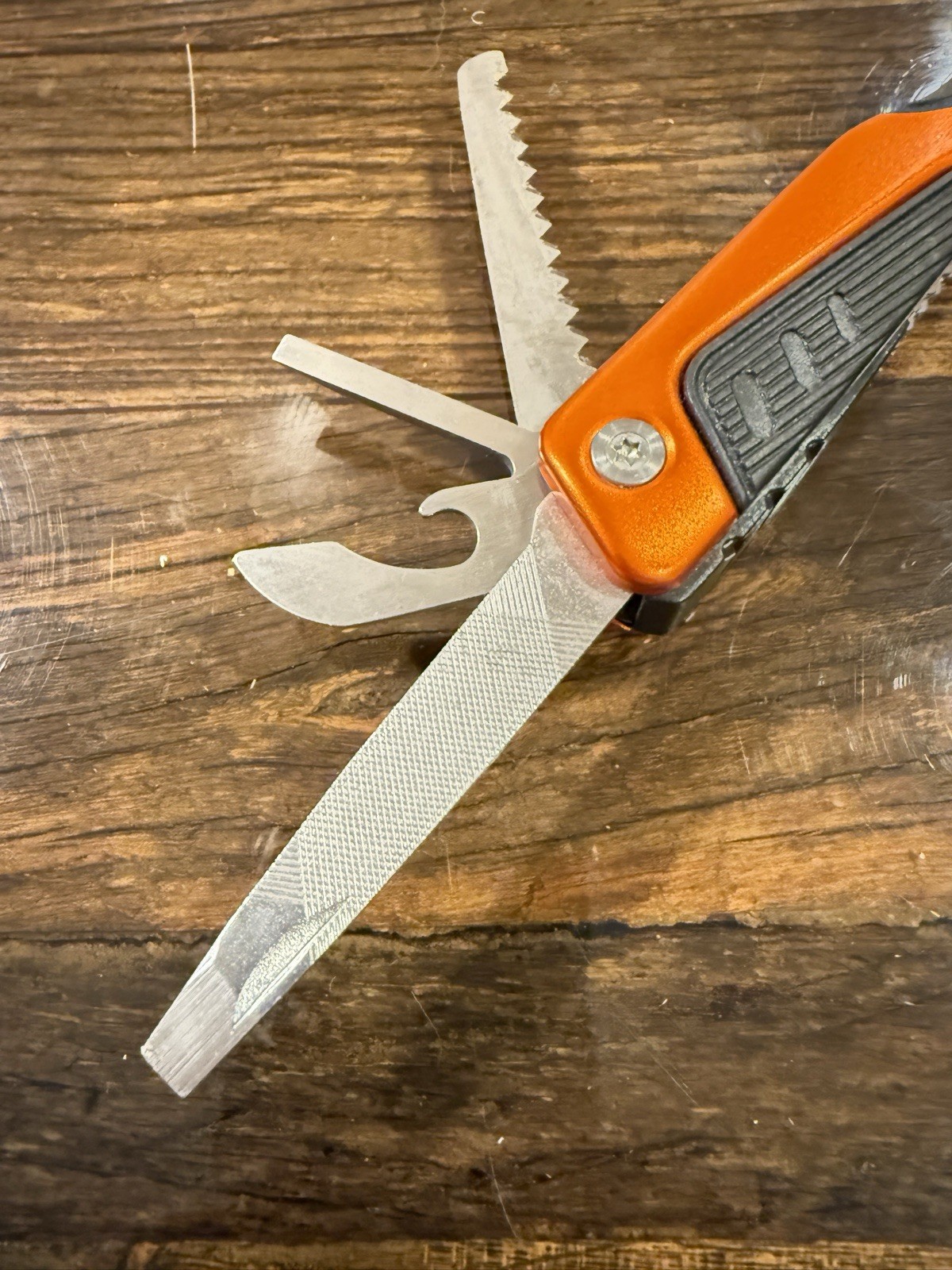 Samsonite 14 Multi-Tool w/ Pliers Pocket Knife, Saw, File, Phillips Ruler,