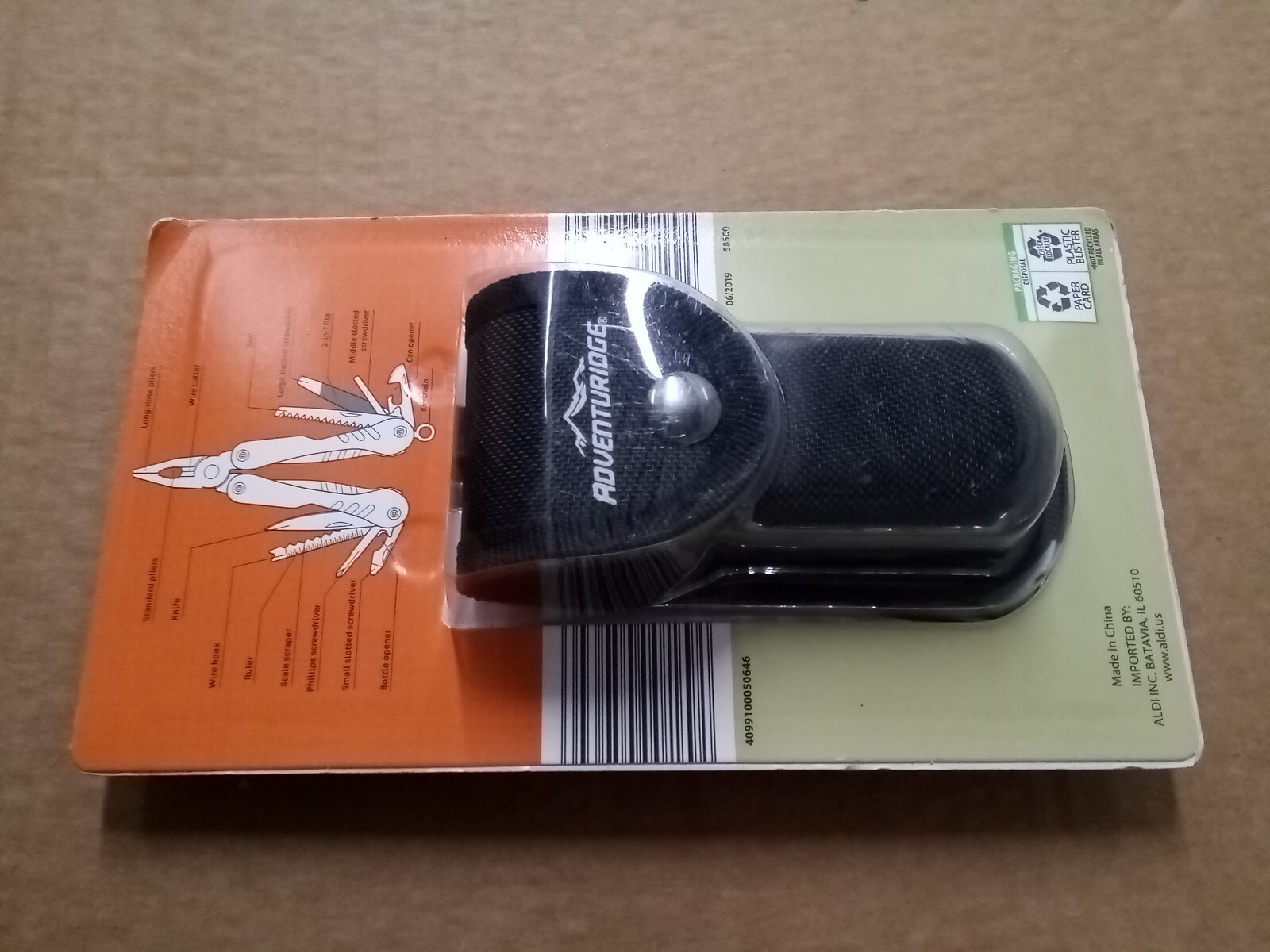 ADVENTURIDGE 17-in-1 Multi Tool With holder New Factory Sealed