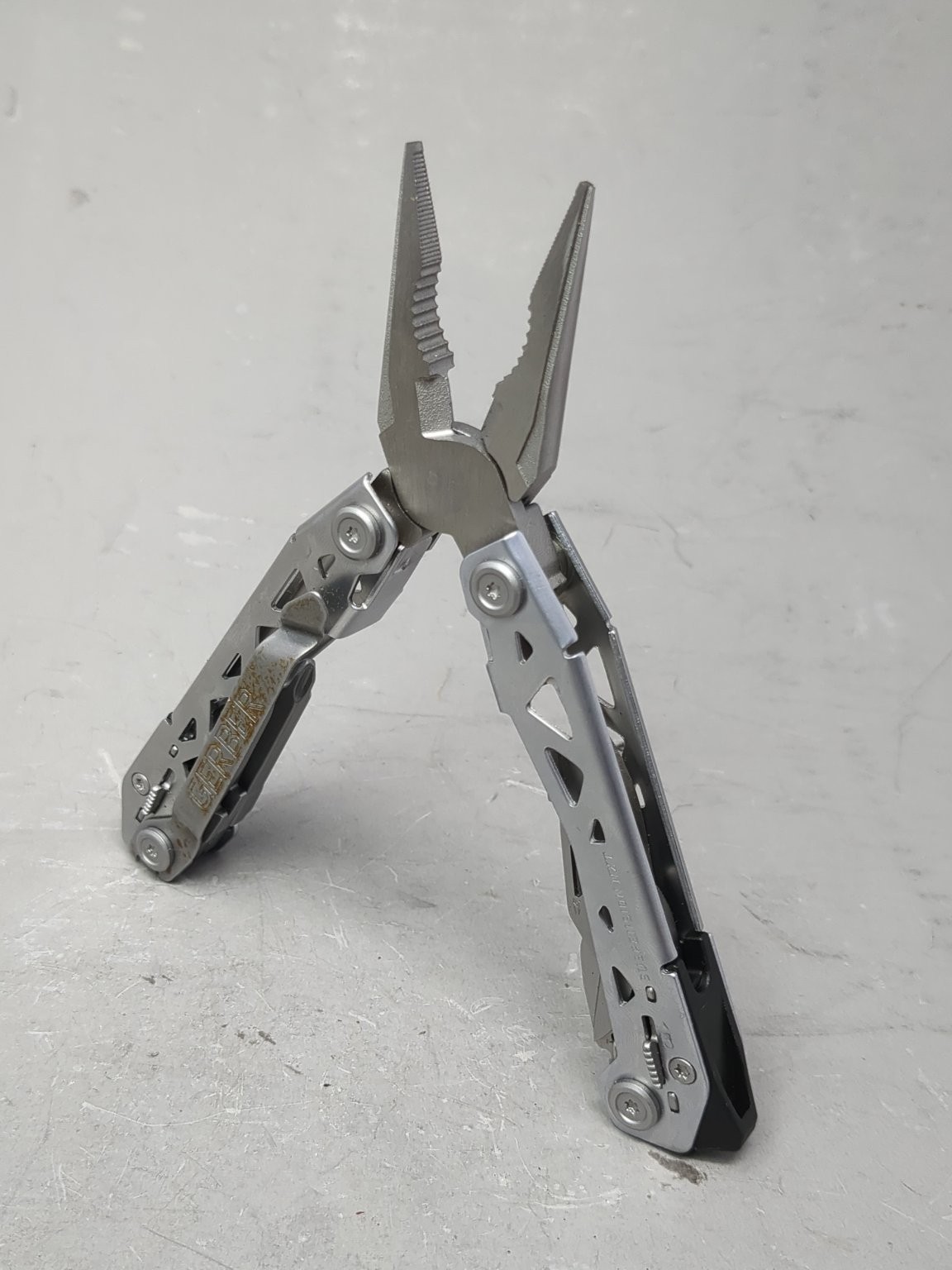 Gerber Suspension NXT Multi-Tool Stainless Steel 15 Tools Camping
