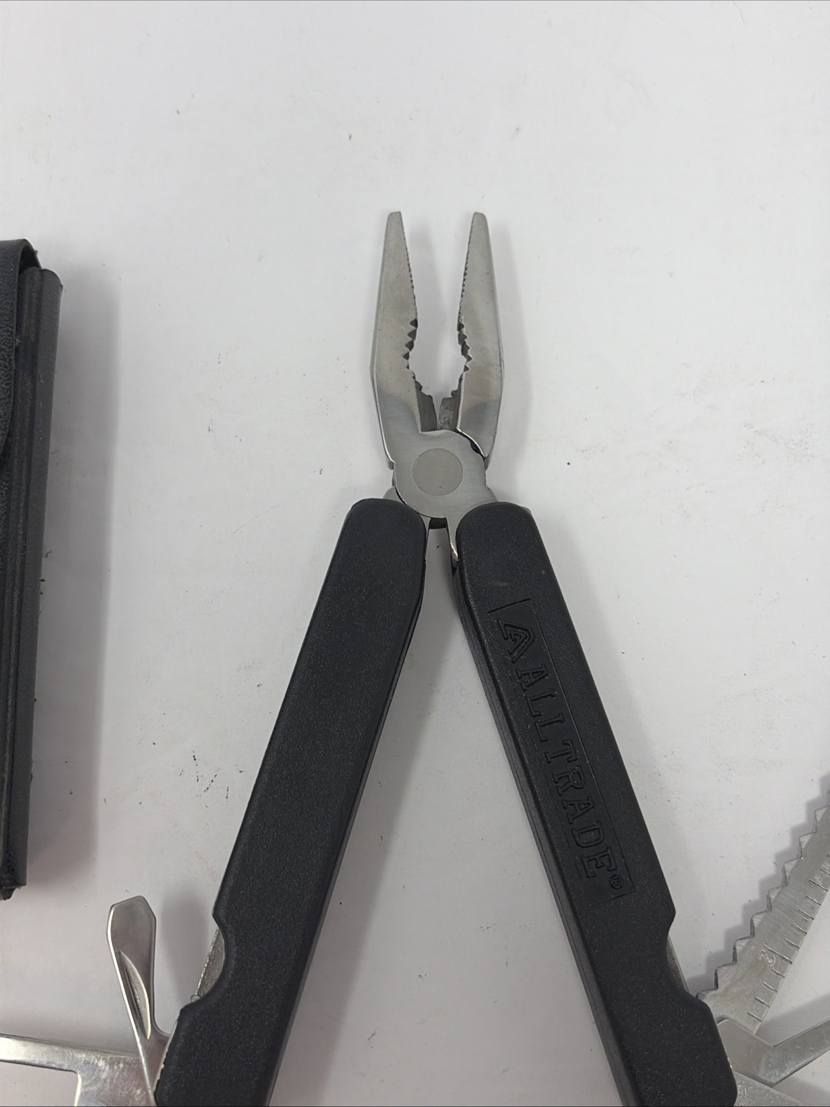 Alltrade Stainless Steel Multi-Tool 9 Tools With Belt Slide Case Black