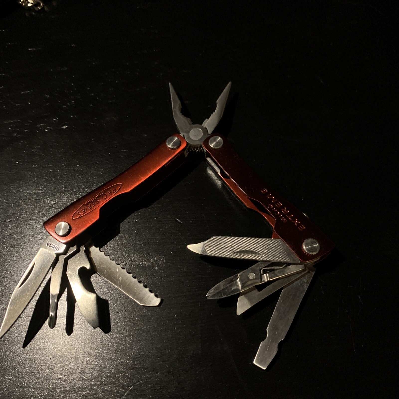 Vintage Micro Extreme Pro Series Multi-tool Red Stainless Steel Titanium Tool