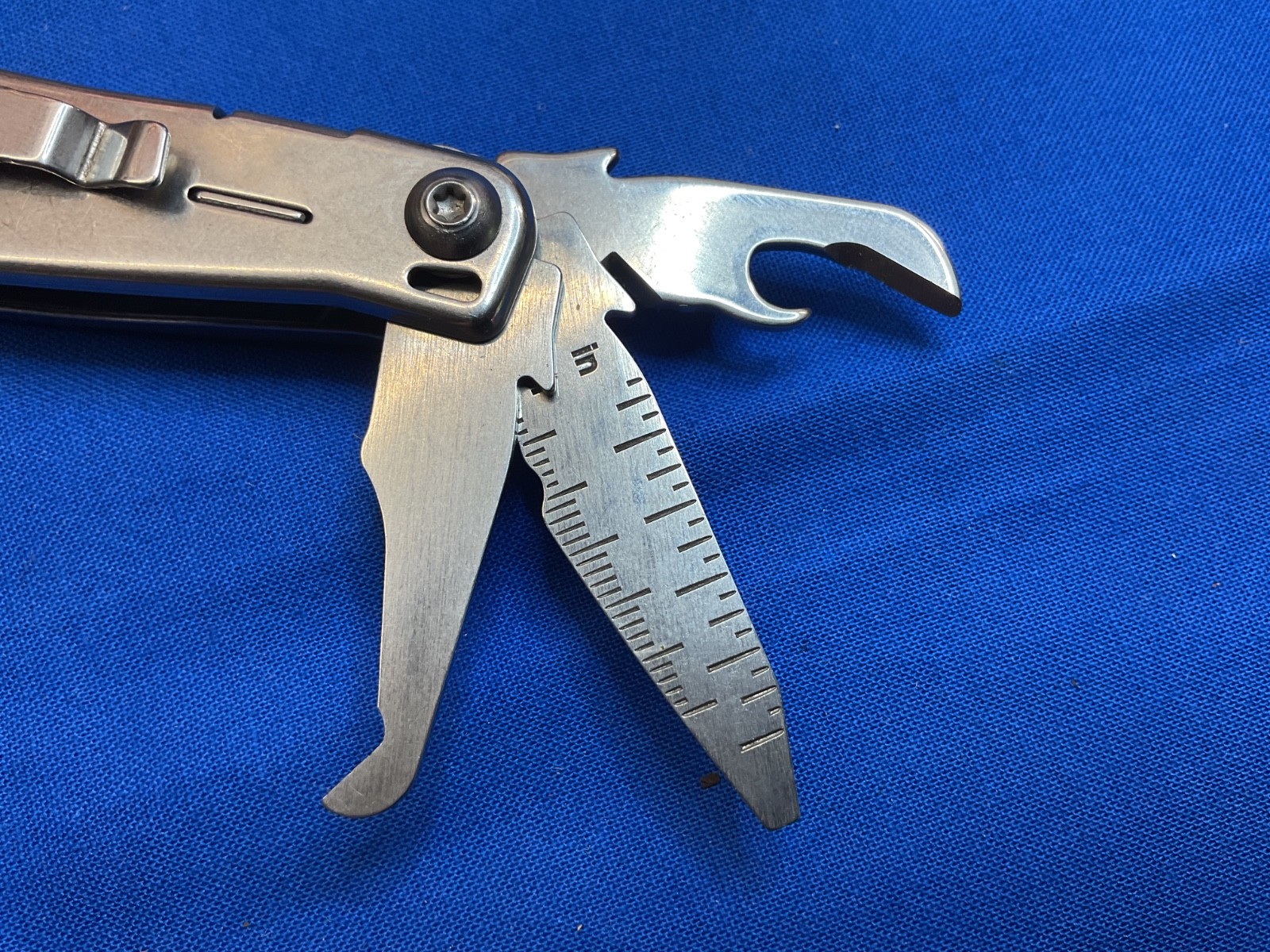 Leatherman Wingman Multi Tool Knife Pliers Camping Hunting Hiking 2021 Date Code