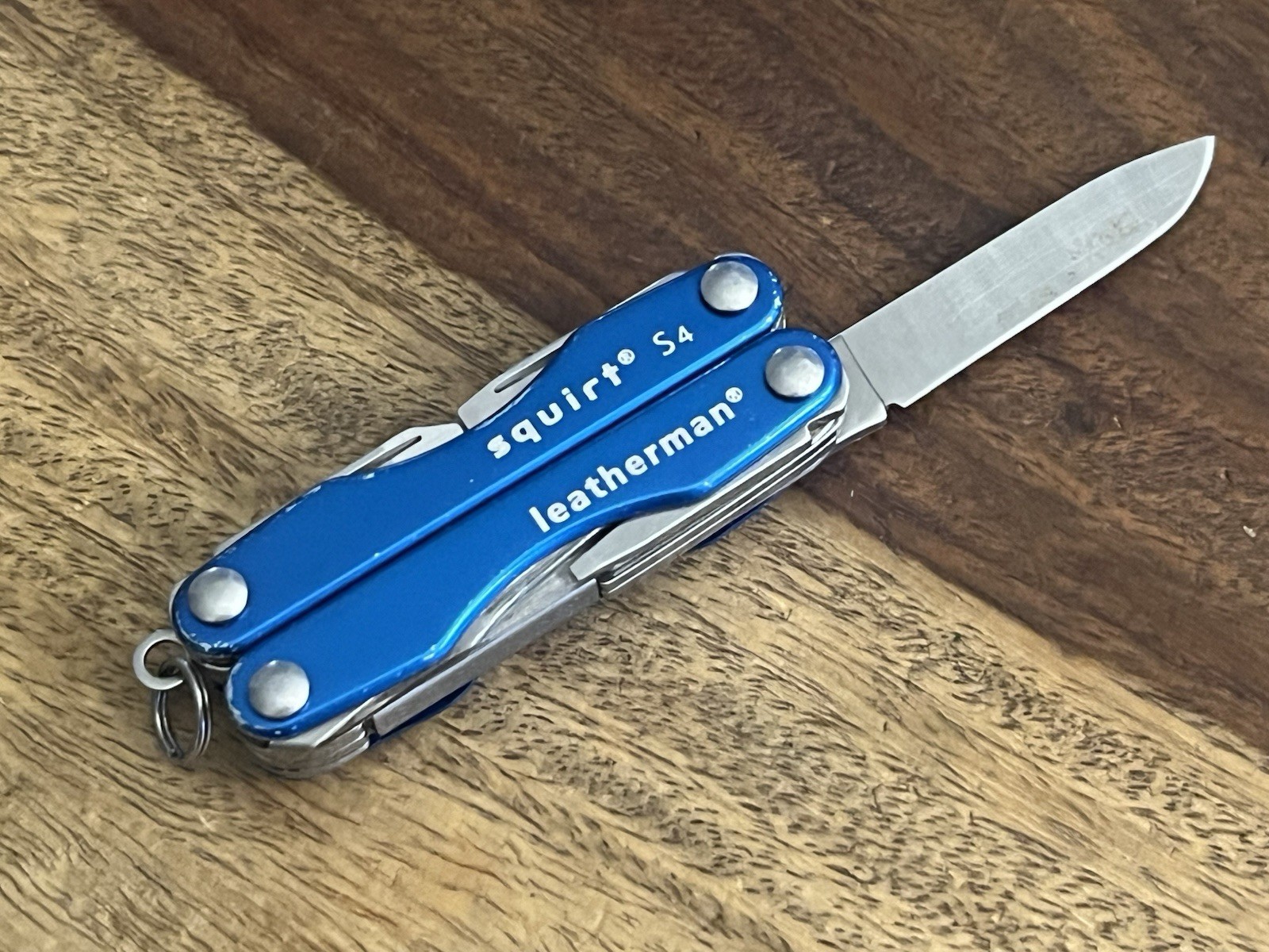 Retired Leatherman Squirt S4 Scissors Knife Solid! NICE! DISCONTINUED