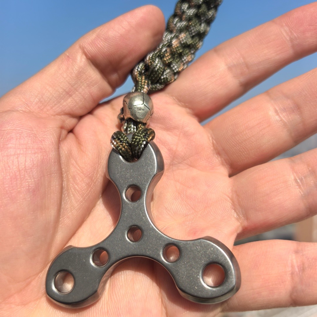 TC4 Titanium alloy Triangle Cross Pendant “Thickened 8mm” – EDC Tool