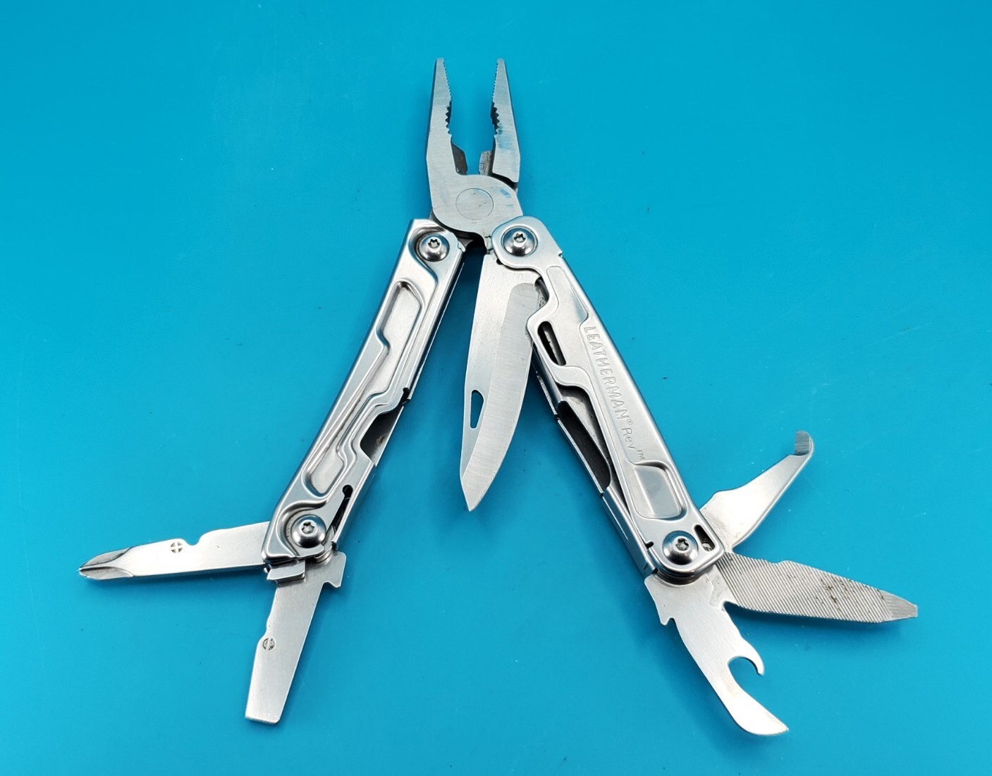 Leatherman Rev 3.8″ Multi-Tool, Stainless!