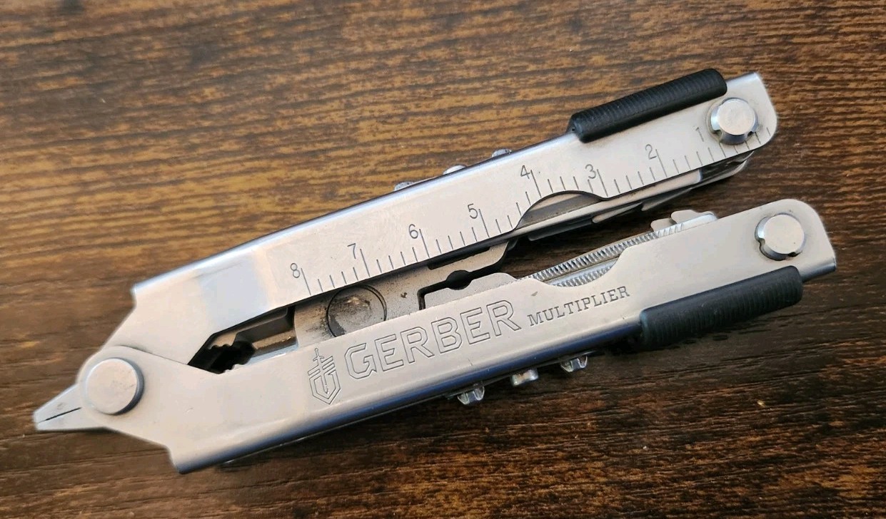 Gerber MP600 Multi-Tool Multi-Plier Needle Nose Silver w/ Sheath – Great X4