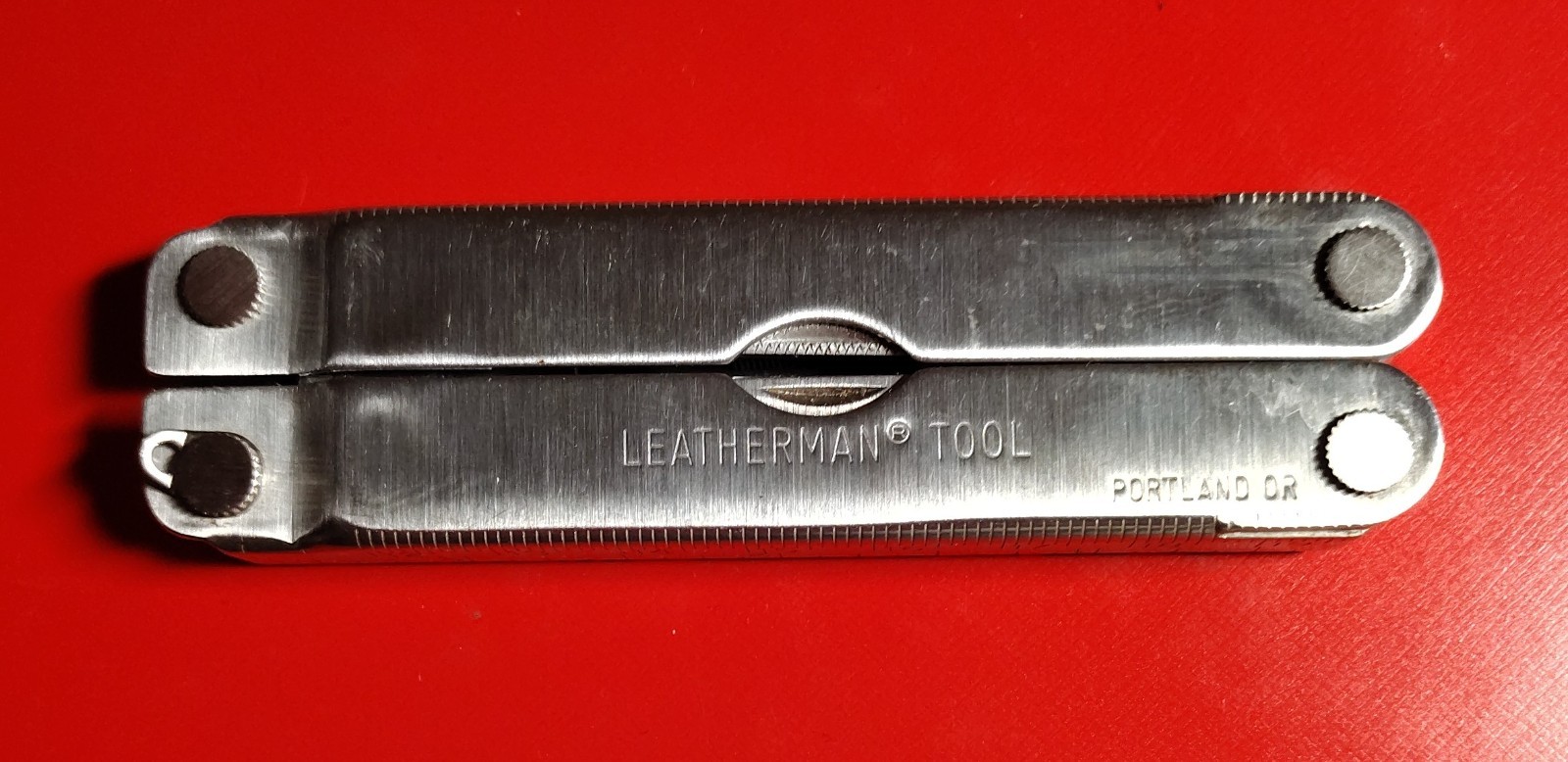 LEATHERMAN MULTI TOOL/Tool- WITH NYLON CASE NICE!
