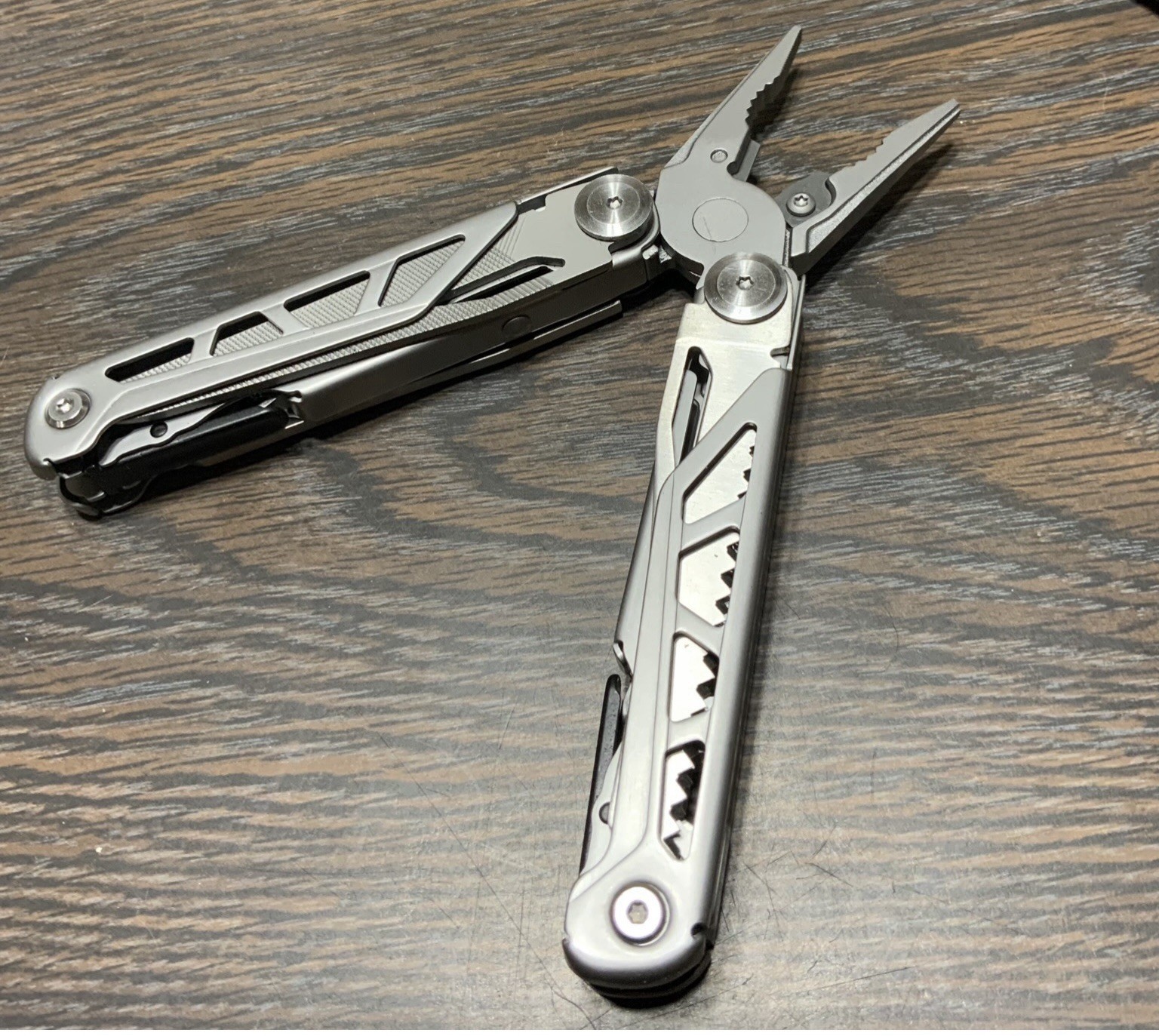 Waternest Multi Tool Tungsten/Stainless Steel 16 Tools Replaceable Pliers Teeth