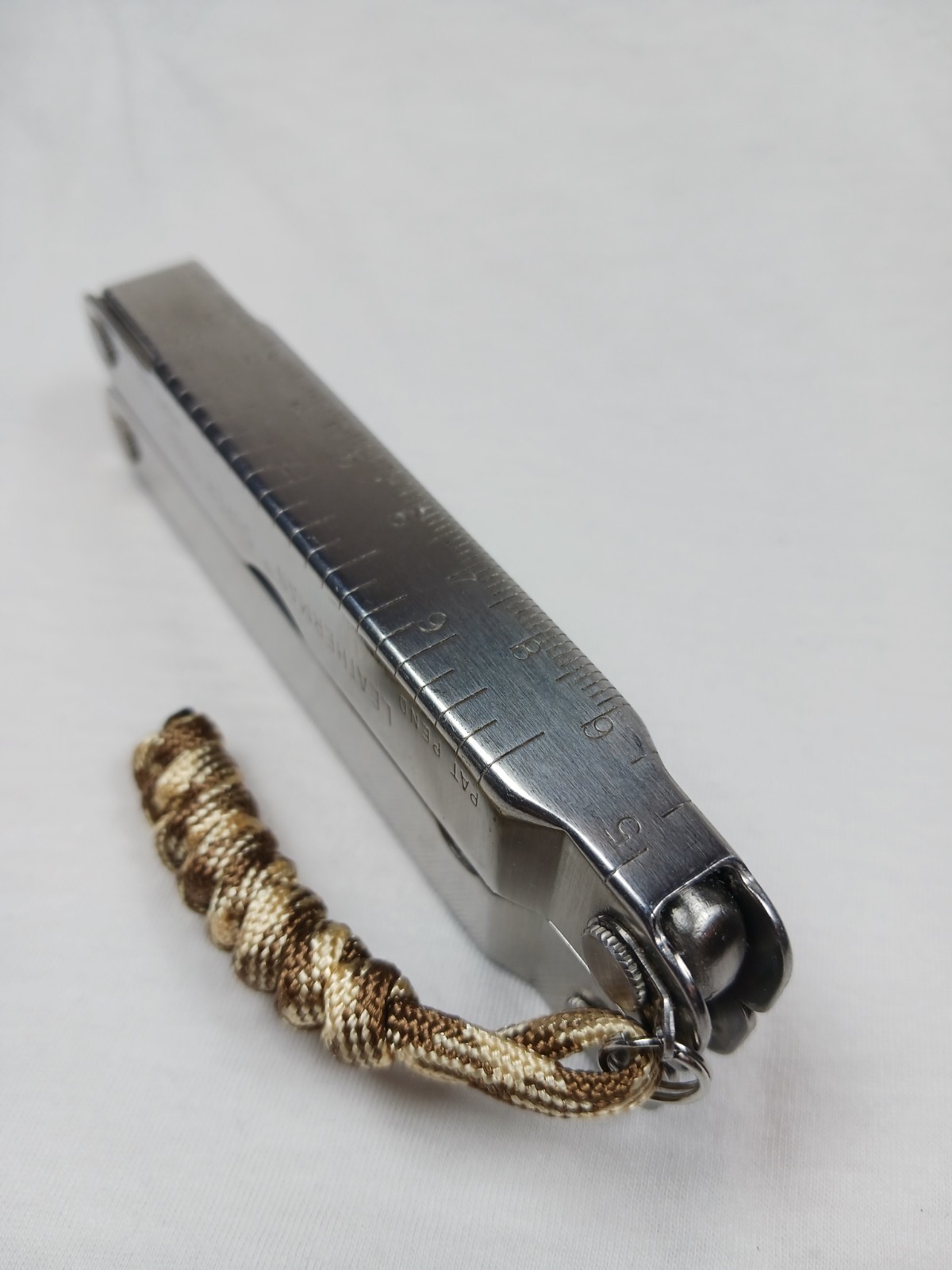 Leatherman Super Tool 100L 12-in-1 Stainless Multi-Tool Part Serrated w/ Sheath