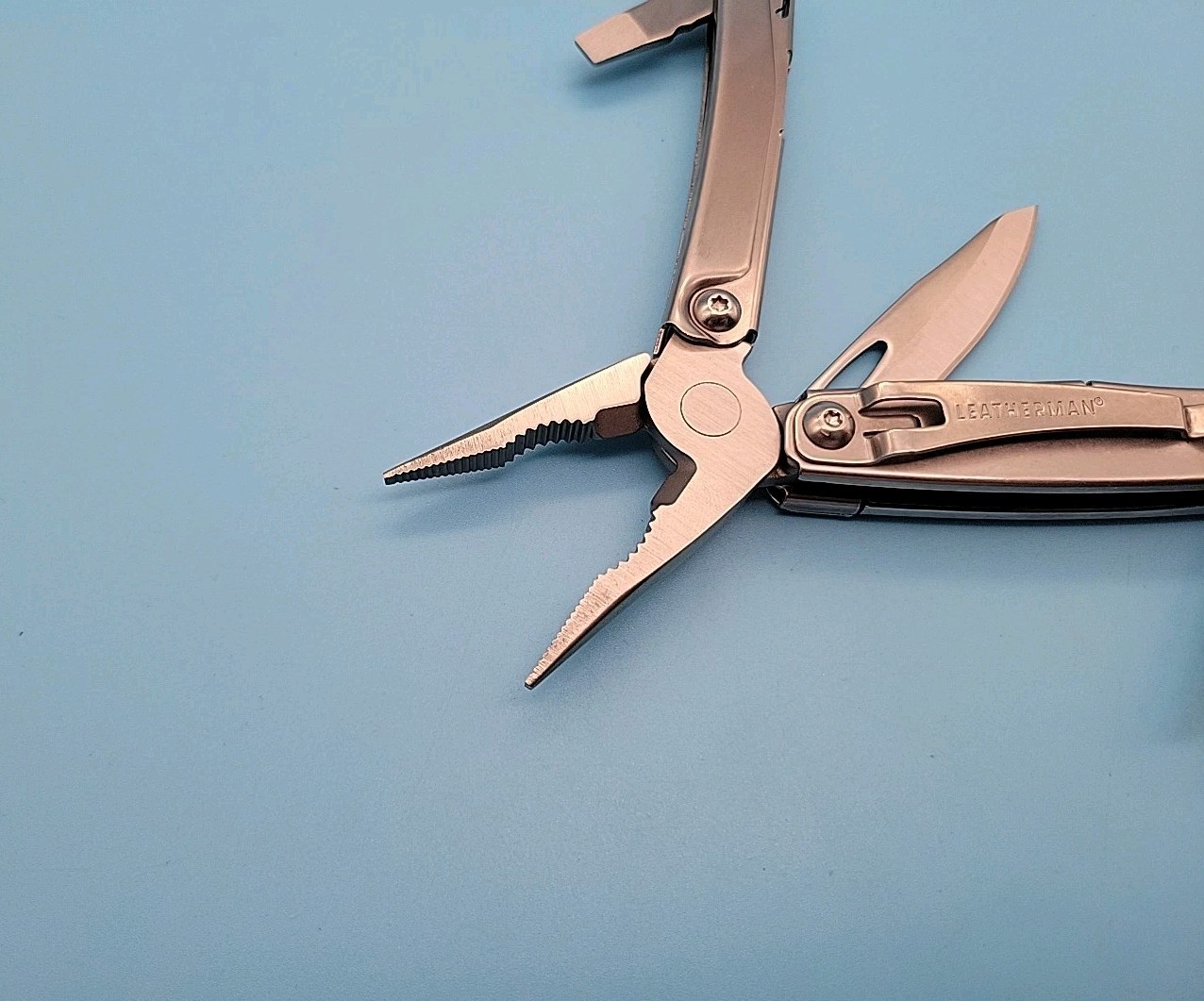 Leatherman Bolster Multi-Tool – Pliers, Knife, File, Screwdrivers, Bottle Opener