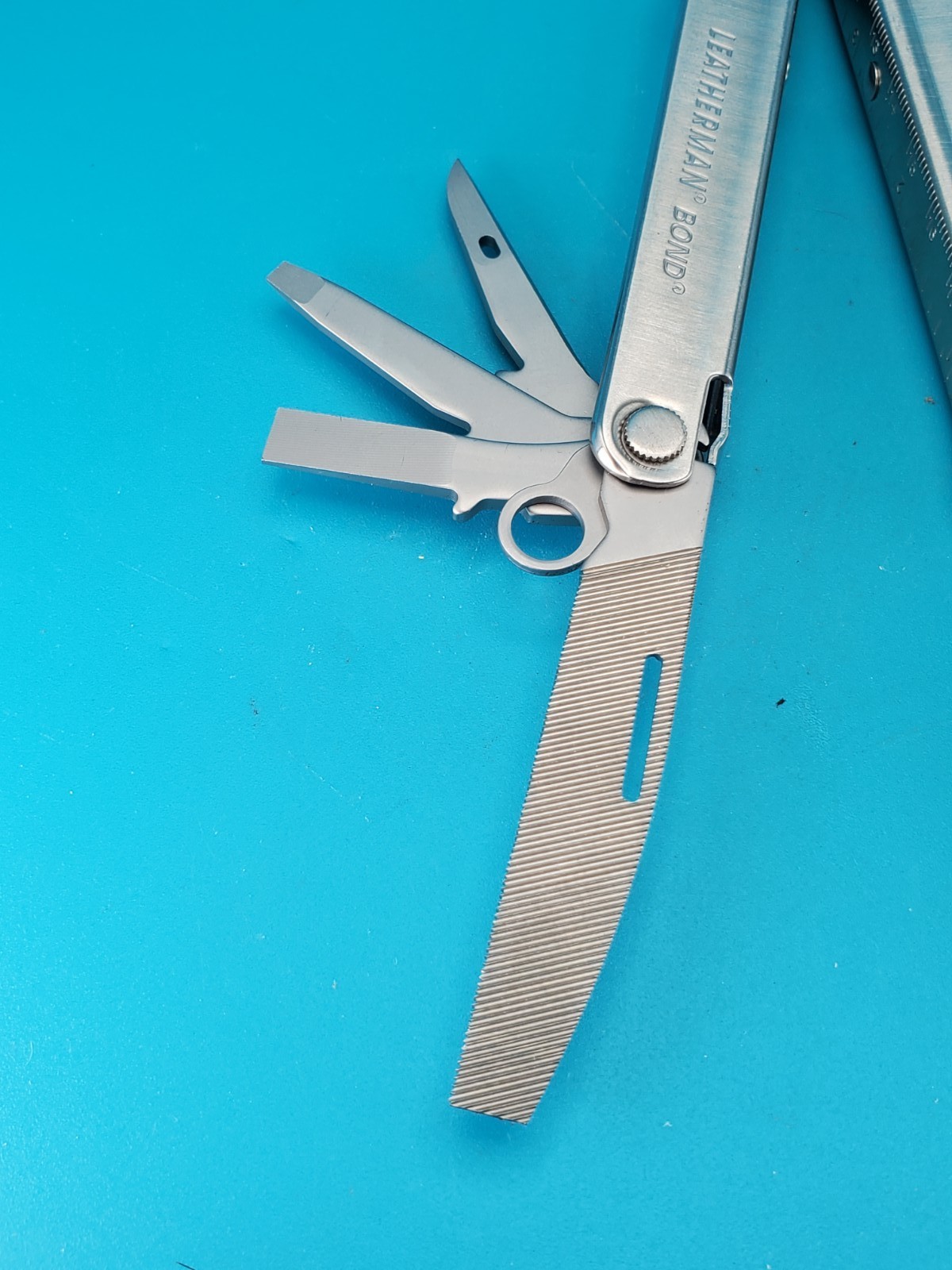 LEATHERMAN Bond Multitool, Stainless Steel Everyday Tool!